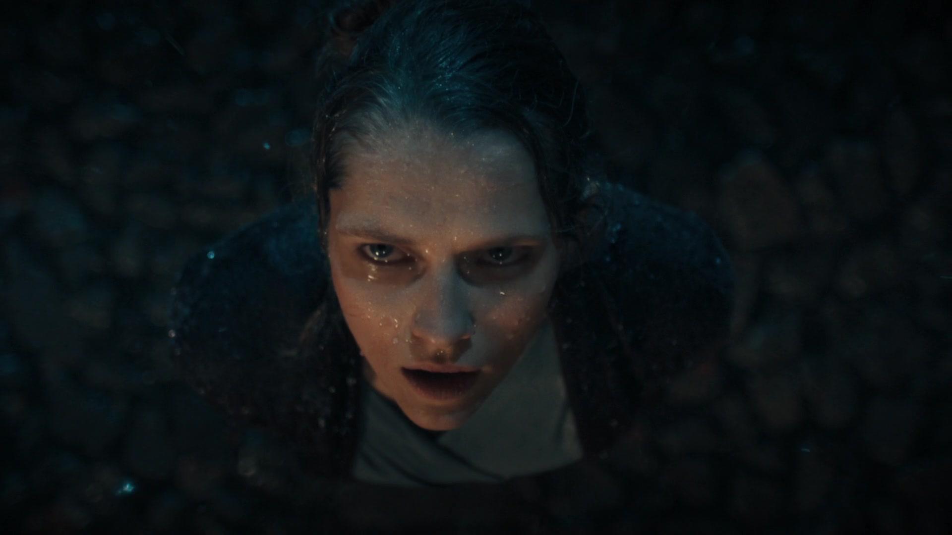 A_Discovery_of_Witches_S01E04_1080p_ATP_6168.jpg