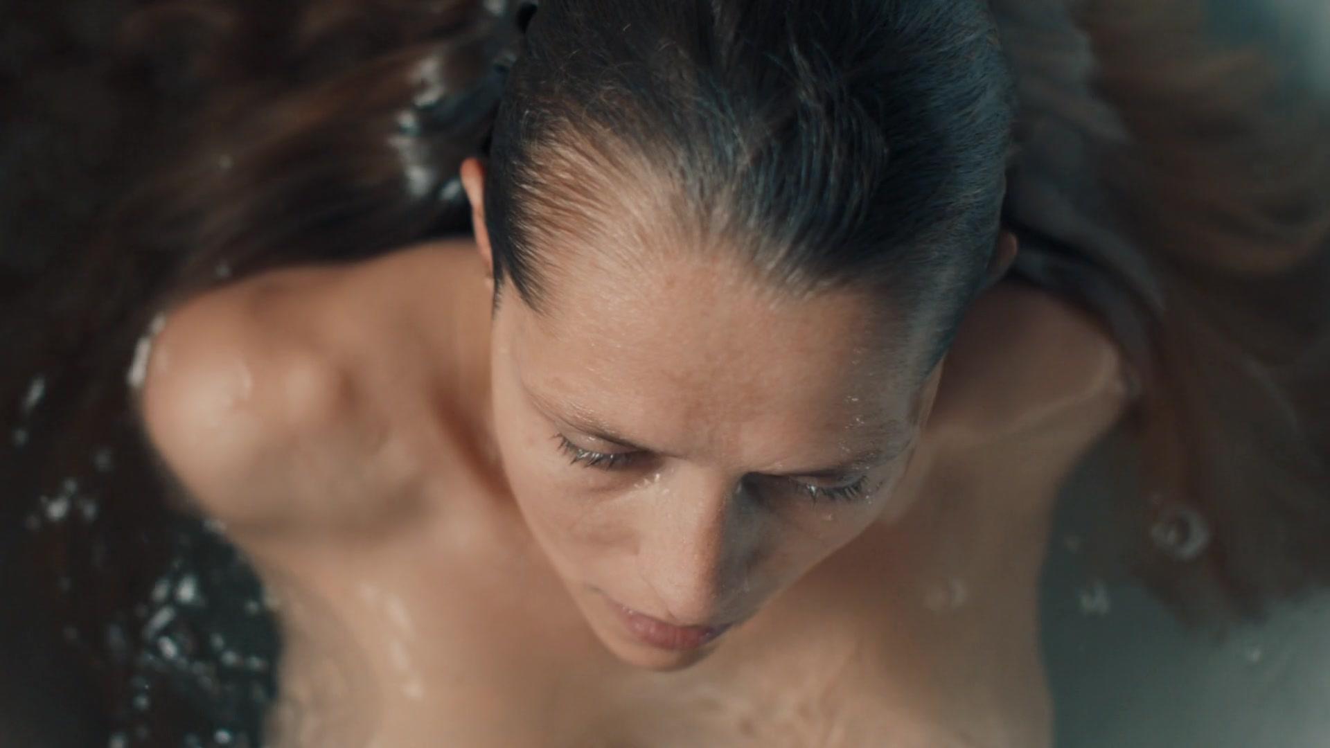 A_Discovery_of_Witches_S01E05_1080p_ATP_0129.jpg A_Discovery_of_Witches_S01E05_1080p_ATP_0129.jpg