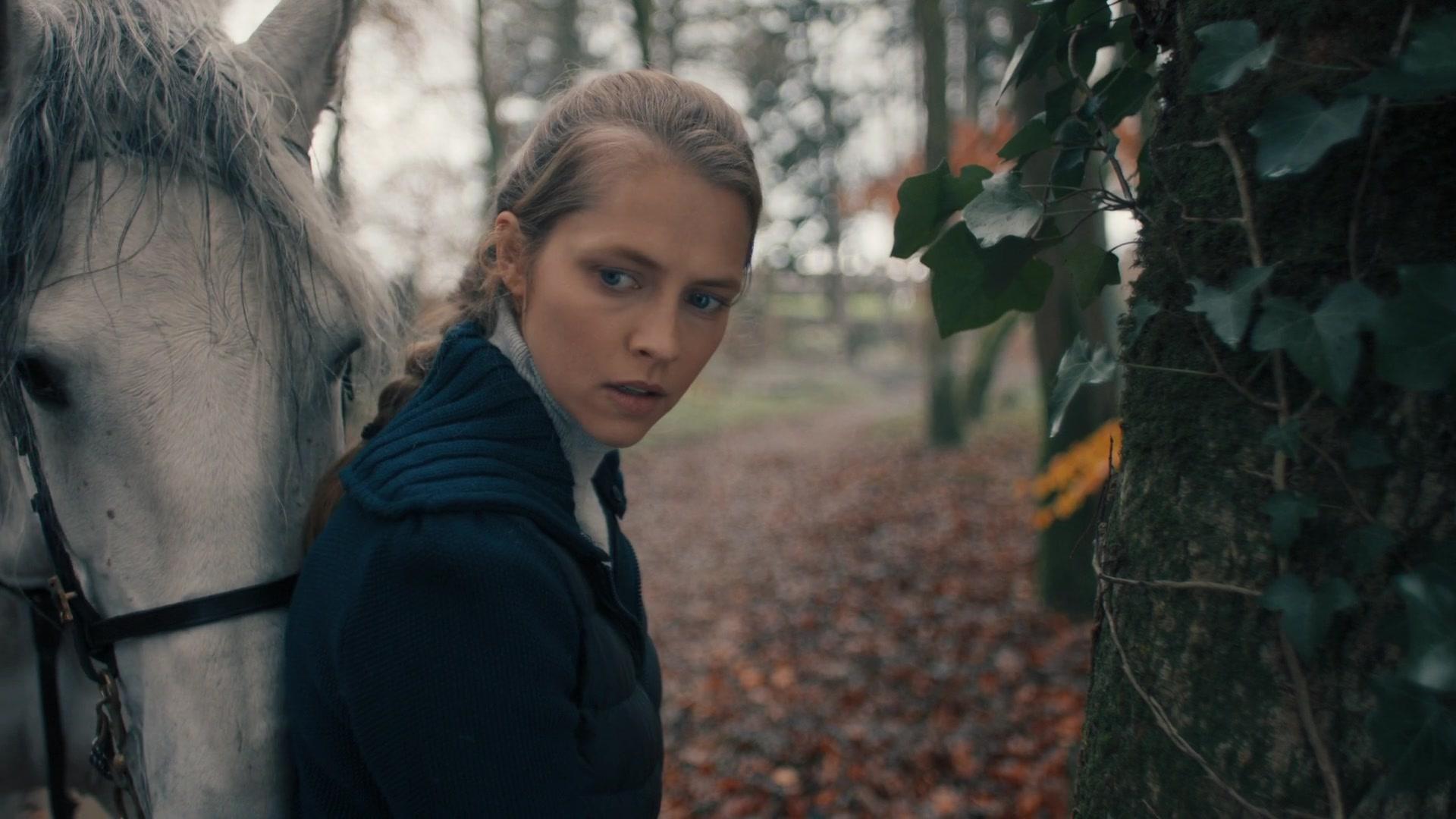 A_Discovery_of_Witches_S01E05_1080p_ATP_0831.jpg A_Discovery_of_Witches_S01E05_1080p_ATP_0831.jpg