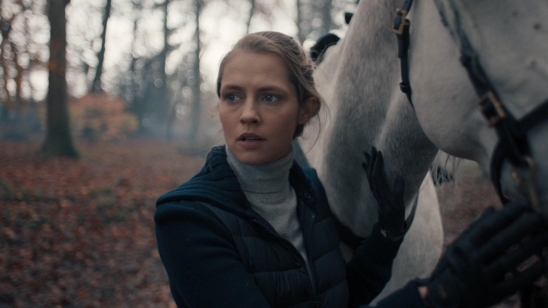 A_Discovery_of_Witches_S01E05_1080p_ATP_0859.jpg