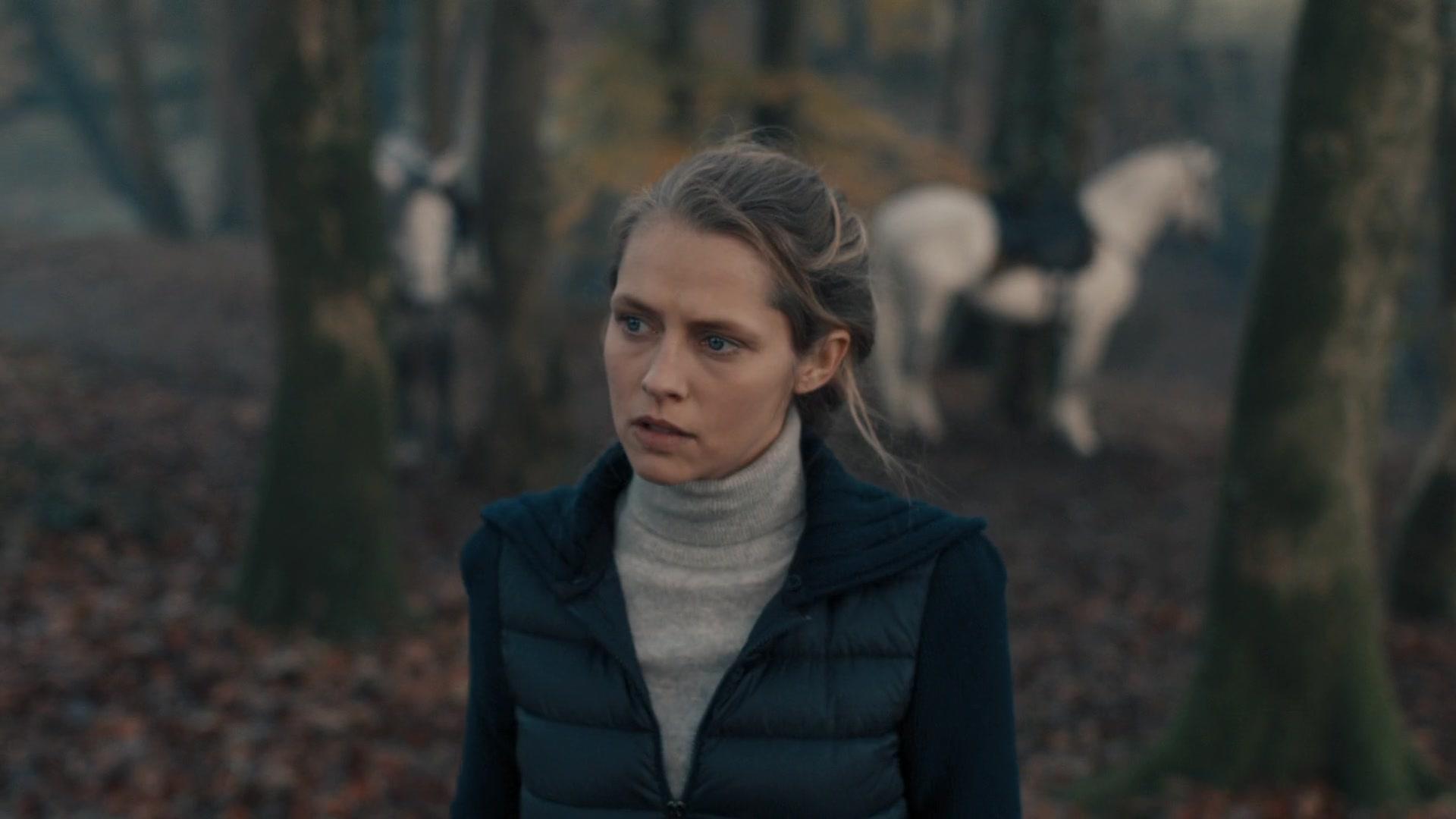 A_Discovery_of_Witches_S01E05_1080p_ATP_0954.jpg