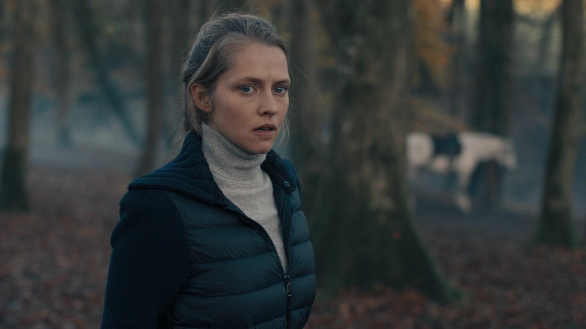 A_Discovery_of_Witches_S01E05_1080p_ATP_1235.jpg