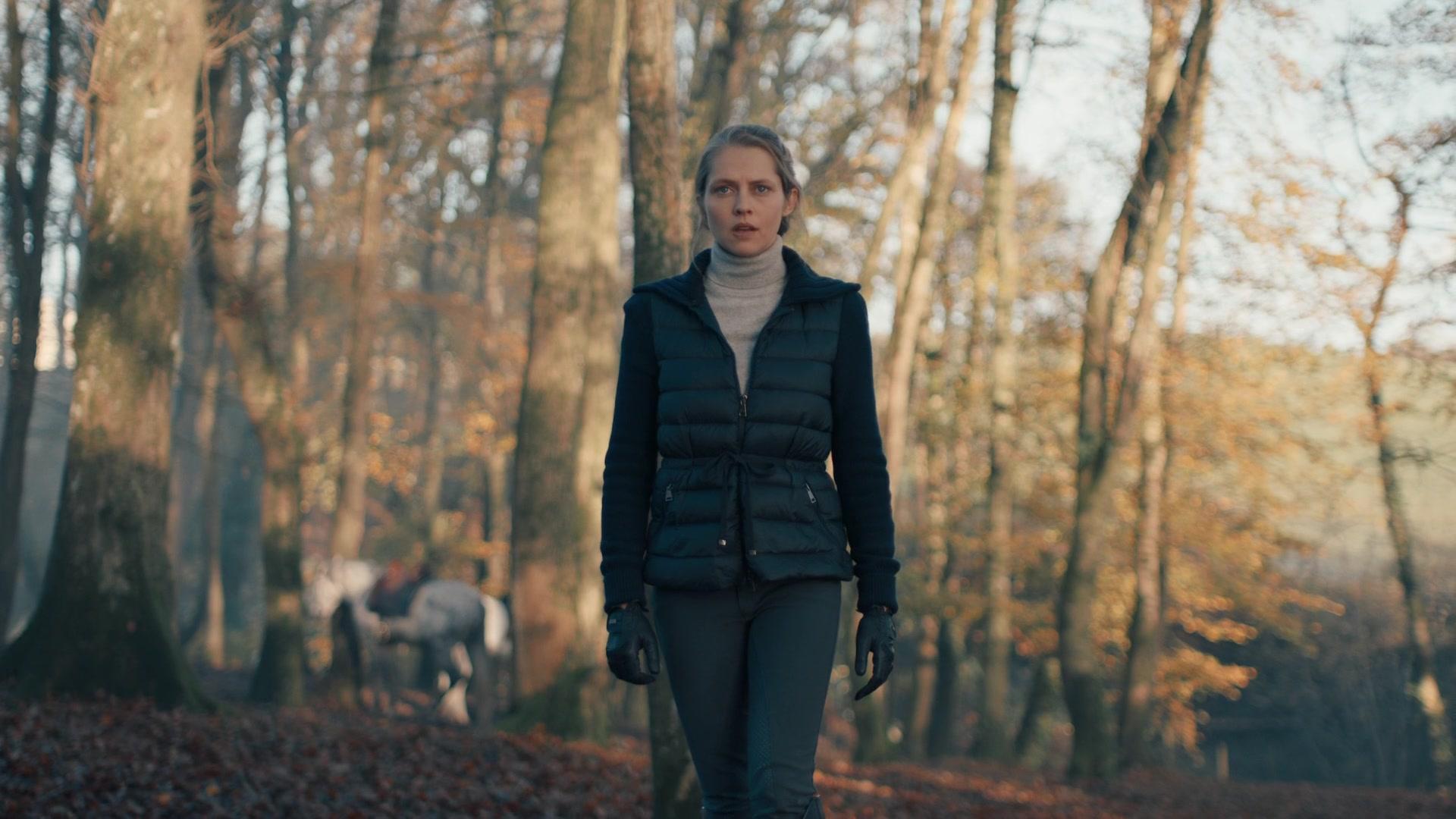 A_Discovery_of_Witches_S01E05_1080p_ATP_1358.jpg