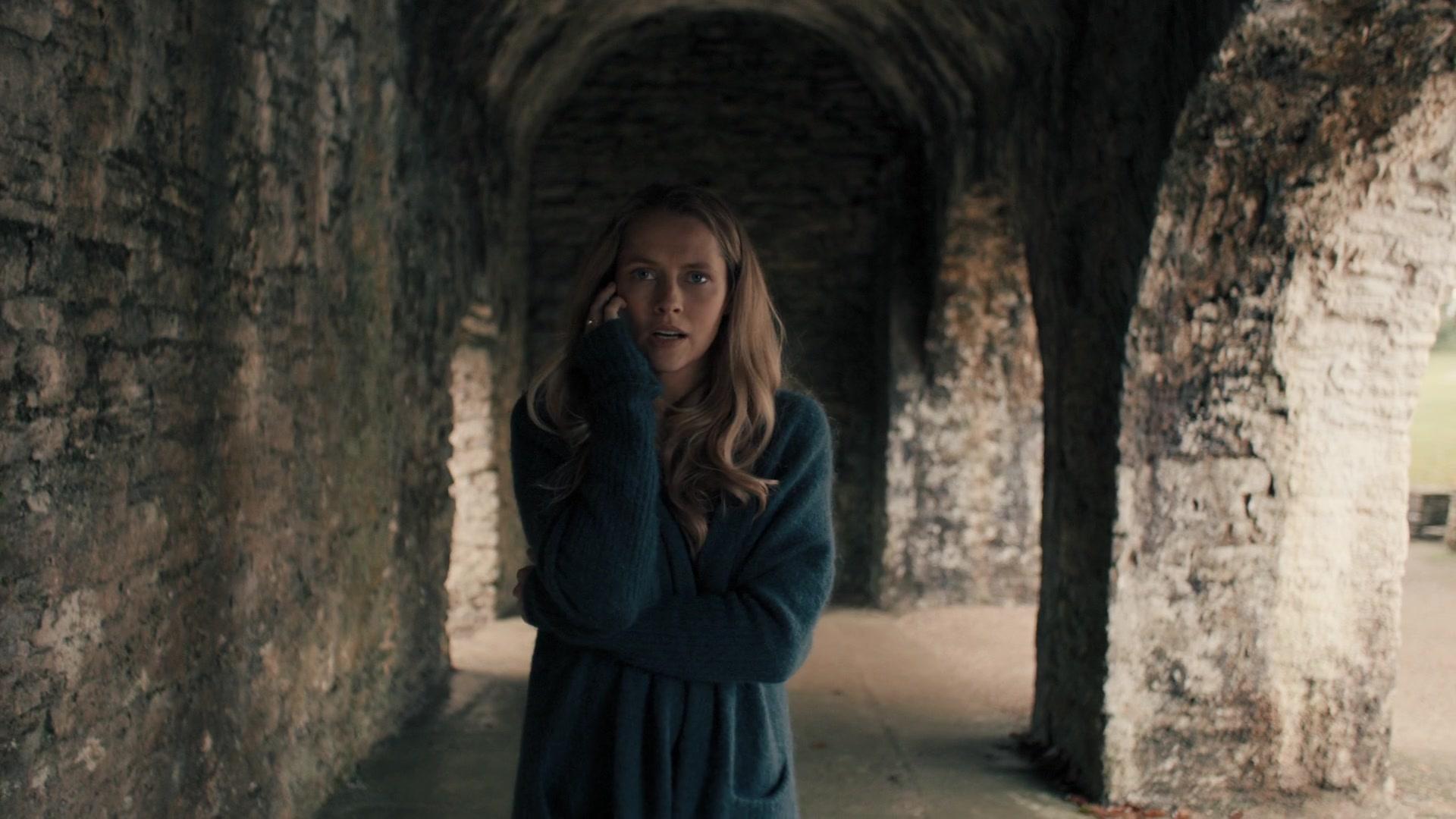 A_Discovery_of_Witches_S01E05_1080p_ATP_1659.jpg