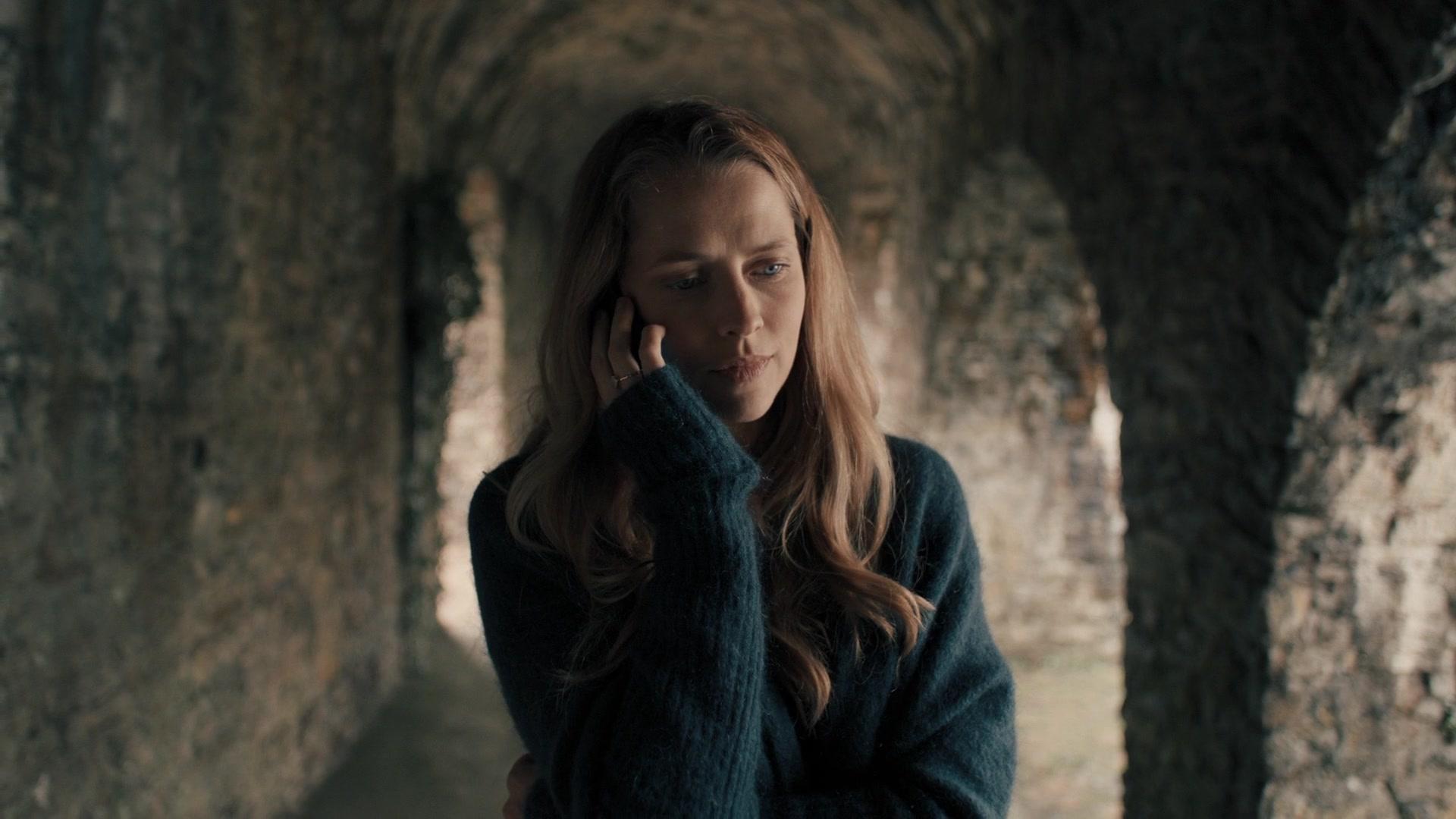 A_Discovery_of_Witches_S01E05_1080p_ATP_1854.jpg