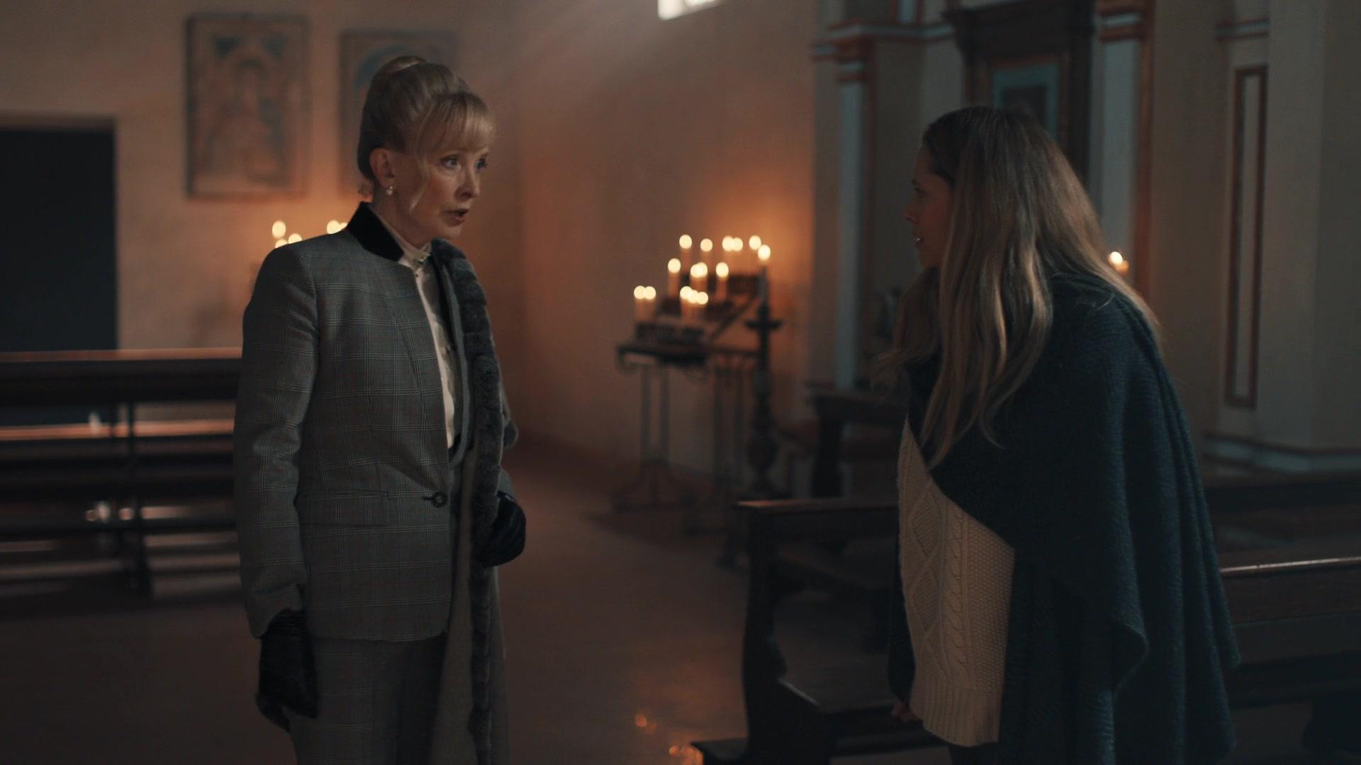 A_Discovery_of_Witches_S01E05_1080p_ATP_2320.jpg A_Discovery_of_Witches_S01E05_1080p_ATP_2320.jpg