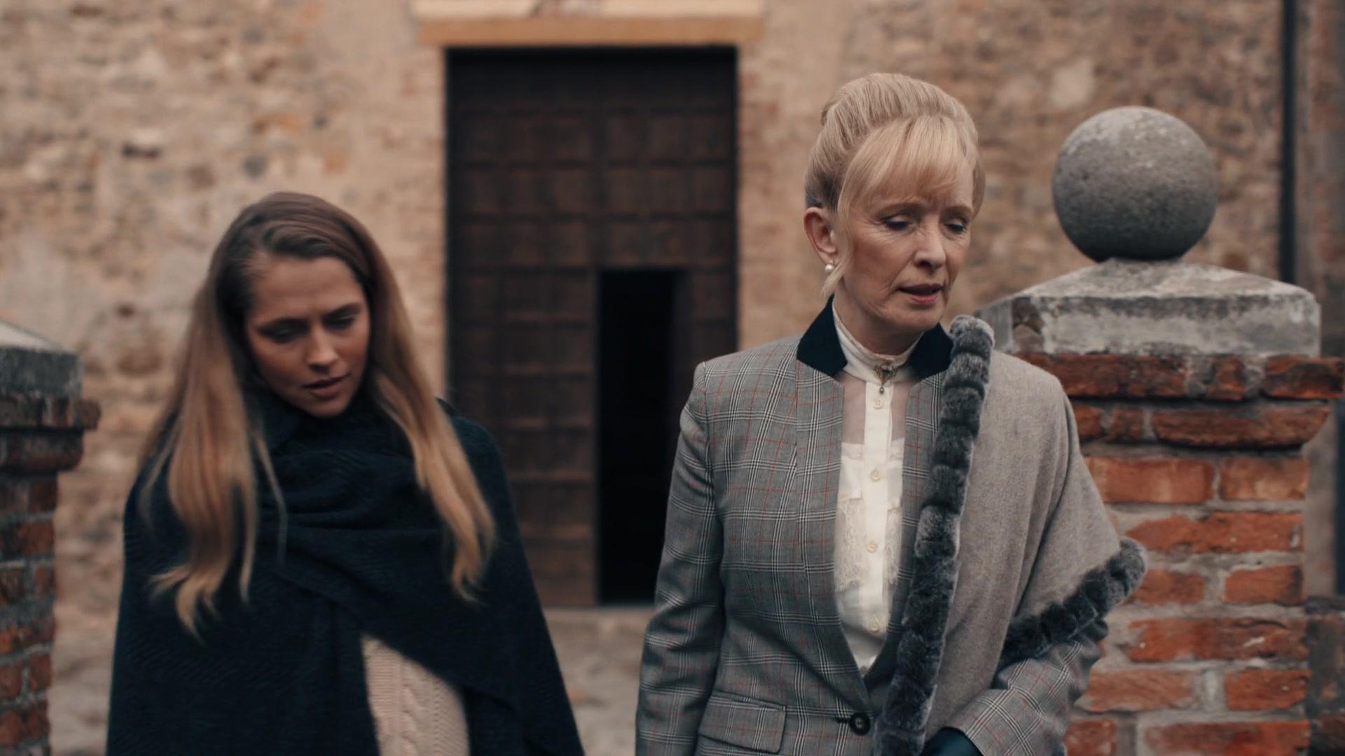 A_Discovery_of_Witches_S01E05_1080p_ATP_2650.jpg A_Discovery_of_Witches_S01E05_1080p_ATP_2650.jpg
