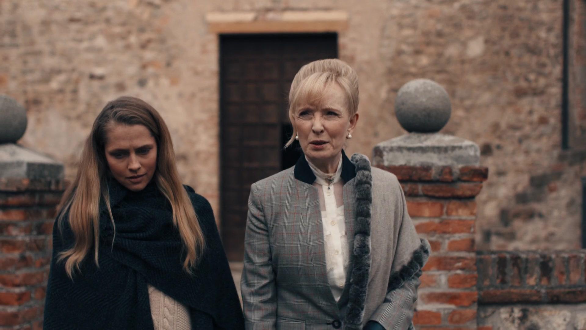 A_Discovery_of_Witches_S01E05_1080p_ATP_2653.jpg A_Discovery_of_Witches_S01E05_1080p_ATP_2653.jpg
