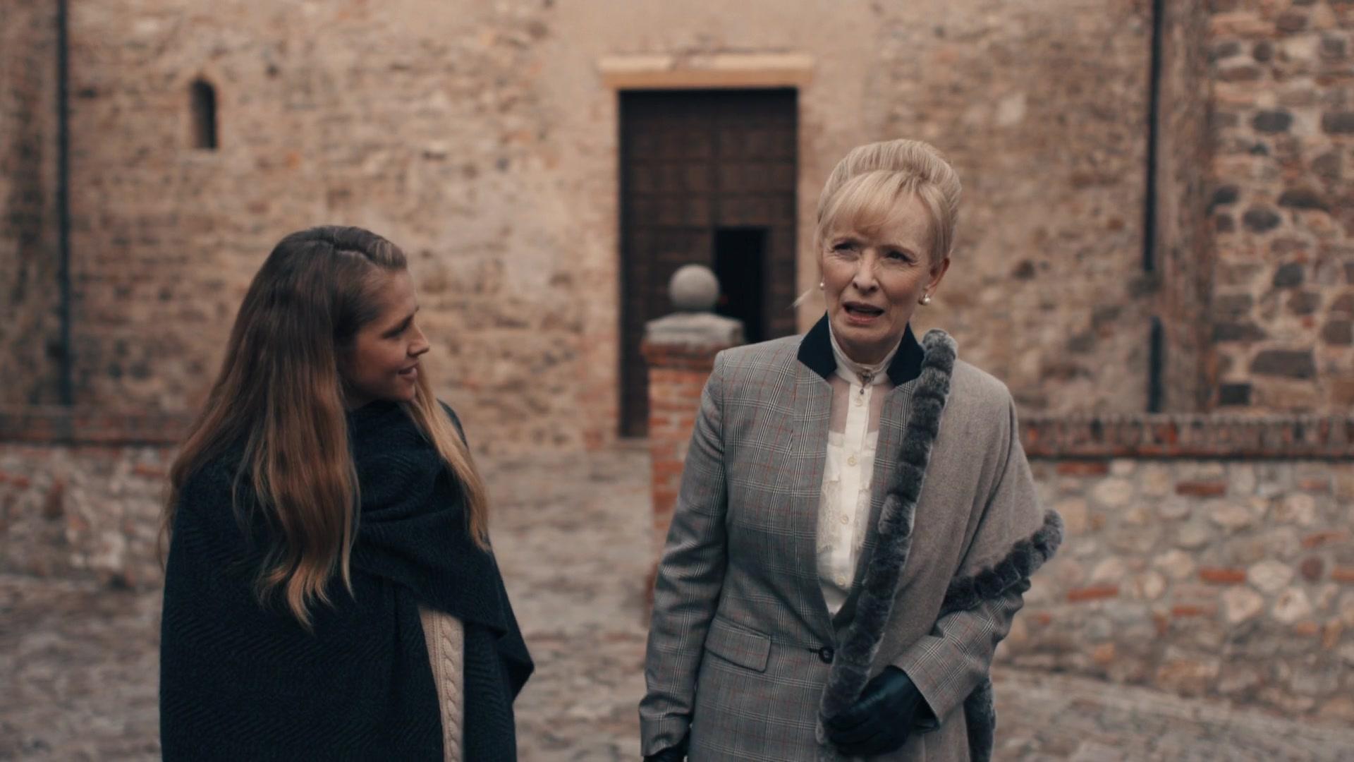 A_Discovery_of_Witches_S01E05_1080p_ATP_2681.jpg