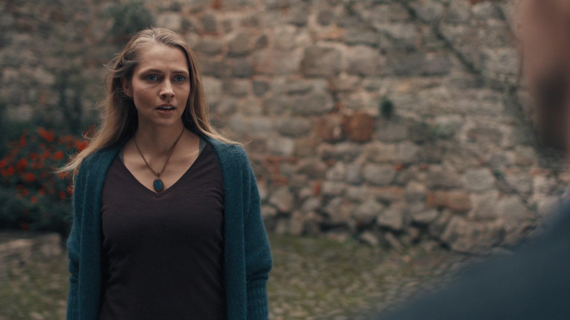 A_Discovery_of_Witches_S01E05_1080p_ATP_4237.jpg A_Discovery_of_Witches_S01E05_1080p_ATP_4237.jpg
