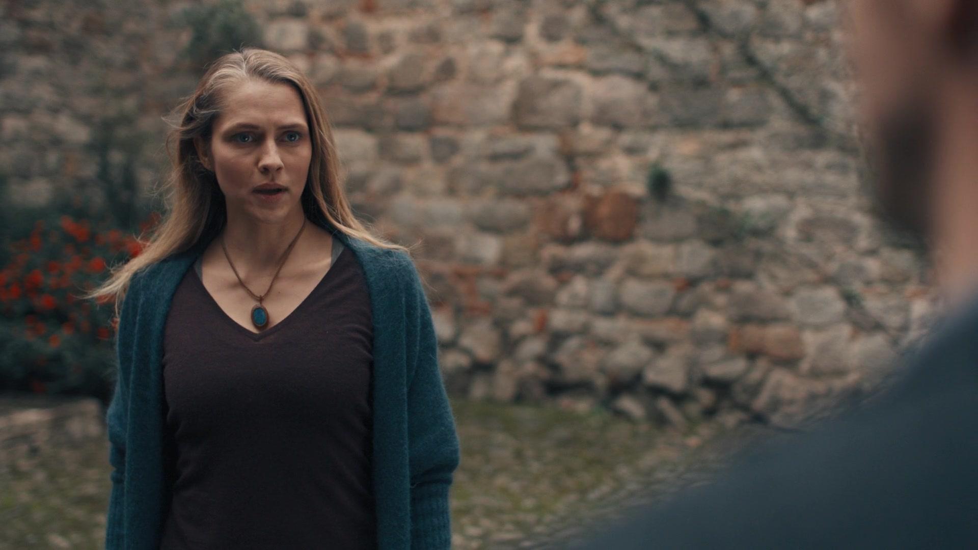 A_Discovery_of_Witches_S01E05_1080p_ATP_4240.jpg A_Discovery_of_Witches_S01E05_1080p_ATP_4240.jpg