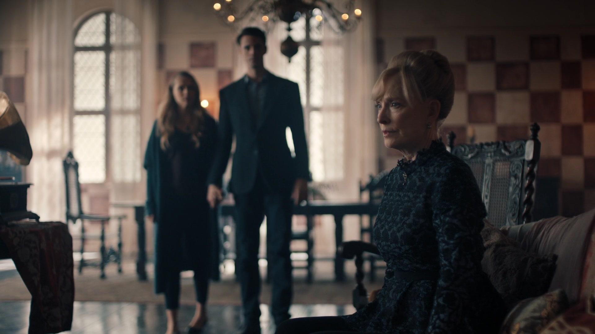 A_Discovery_of_Witches_S01E05_1080p_ATP_4386.jpg