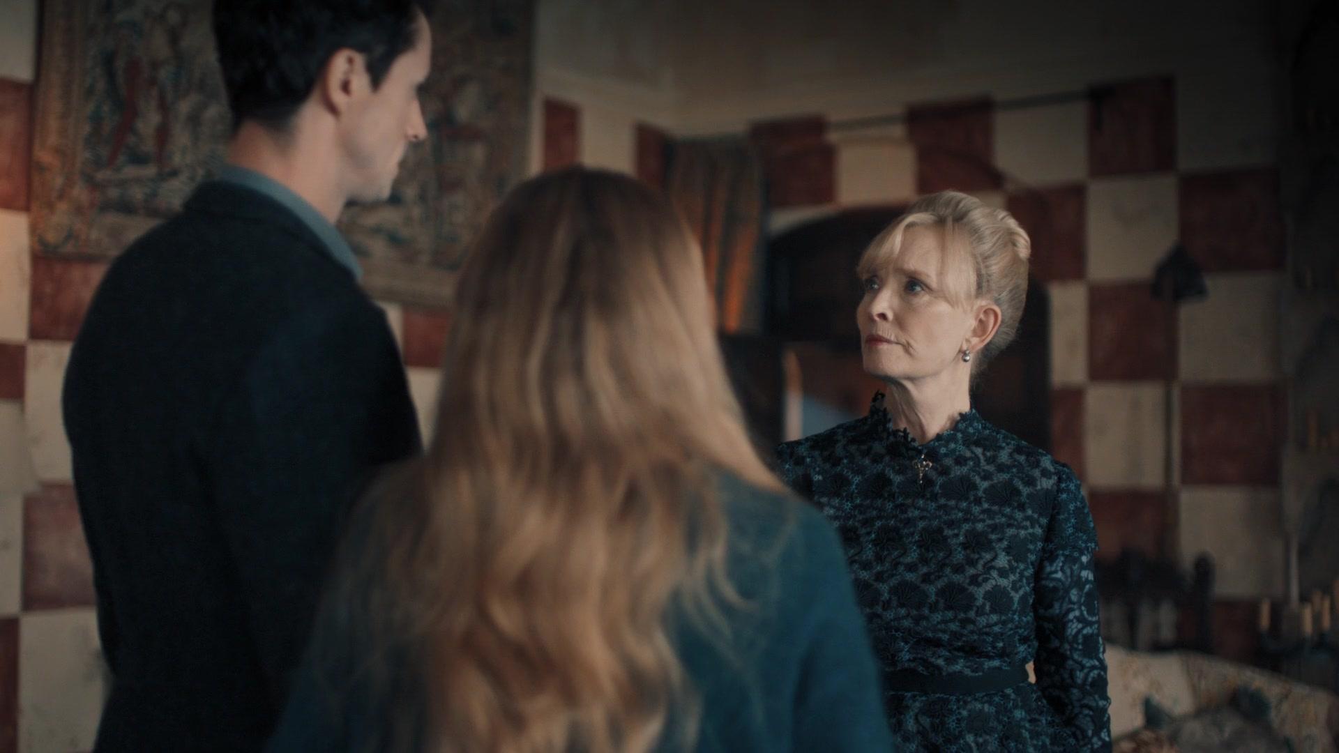 A_Discovery_of_Witches_S01E05_1080p_ATP_4417.jpg