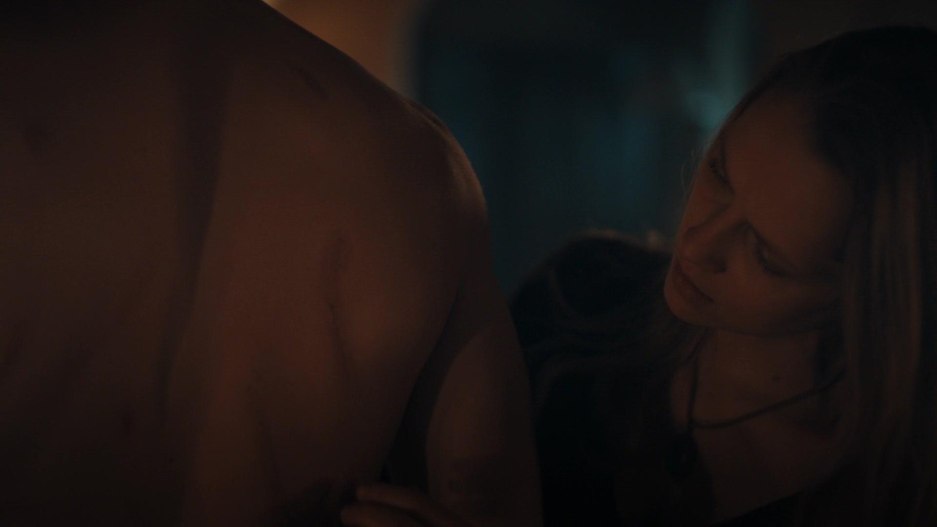 A_Discovery_of_Witches_S01E05_1080p_ATP_5491.jpg