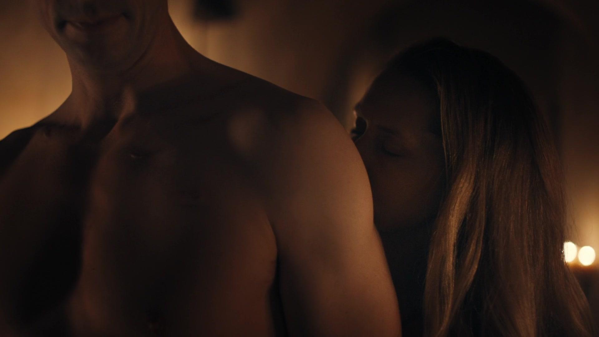 A_Discovery_of_Witches_S01E05_1080p_ATP_5548.jpg
