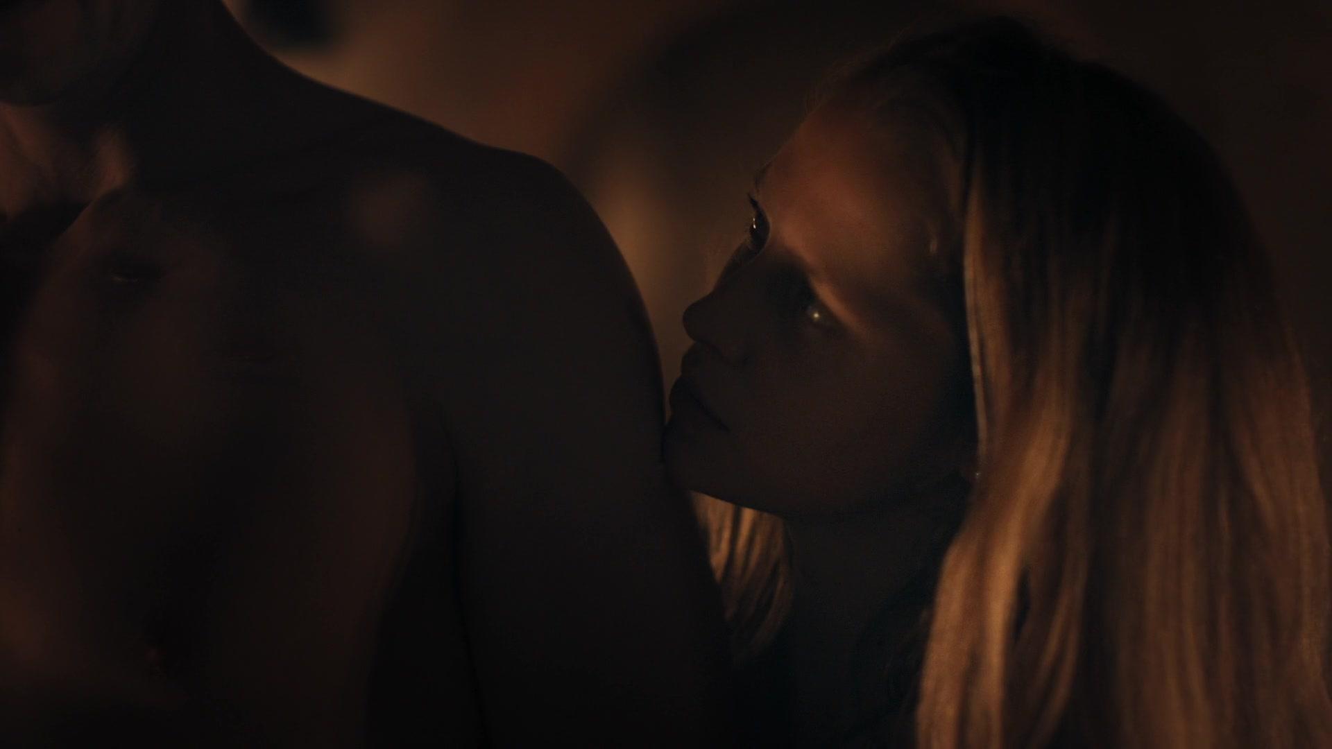 A_Discovery_of_Witches_S01E05_1080p_ATP_5563.jpg A_Discovery_of_Witches_S01E05_1080p_ATP_5563.jpg