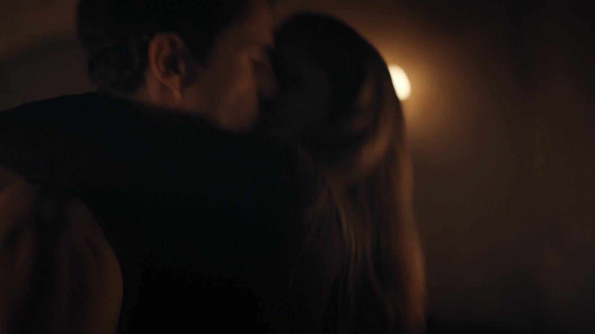 A_Discovery_of_Witches_S01E05_1080p_ATP_5591.jpg A_Discovery_of_Witches_S01E05_1080p_ATP_5591.jpg