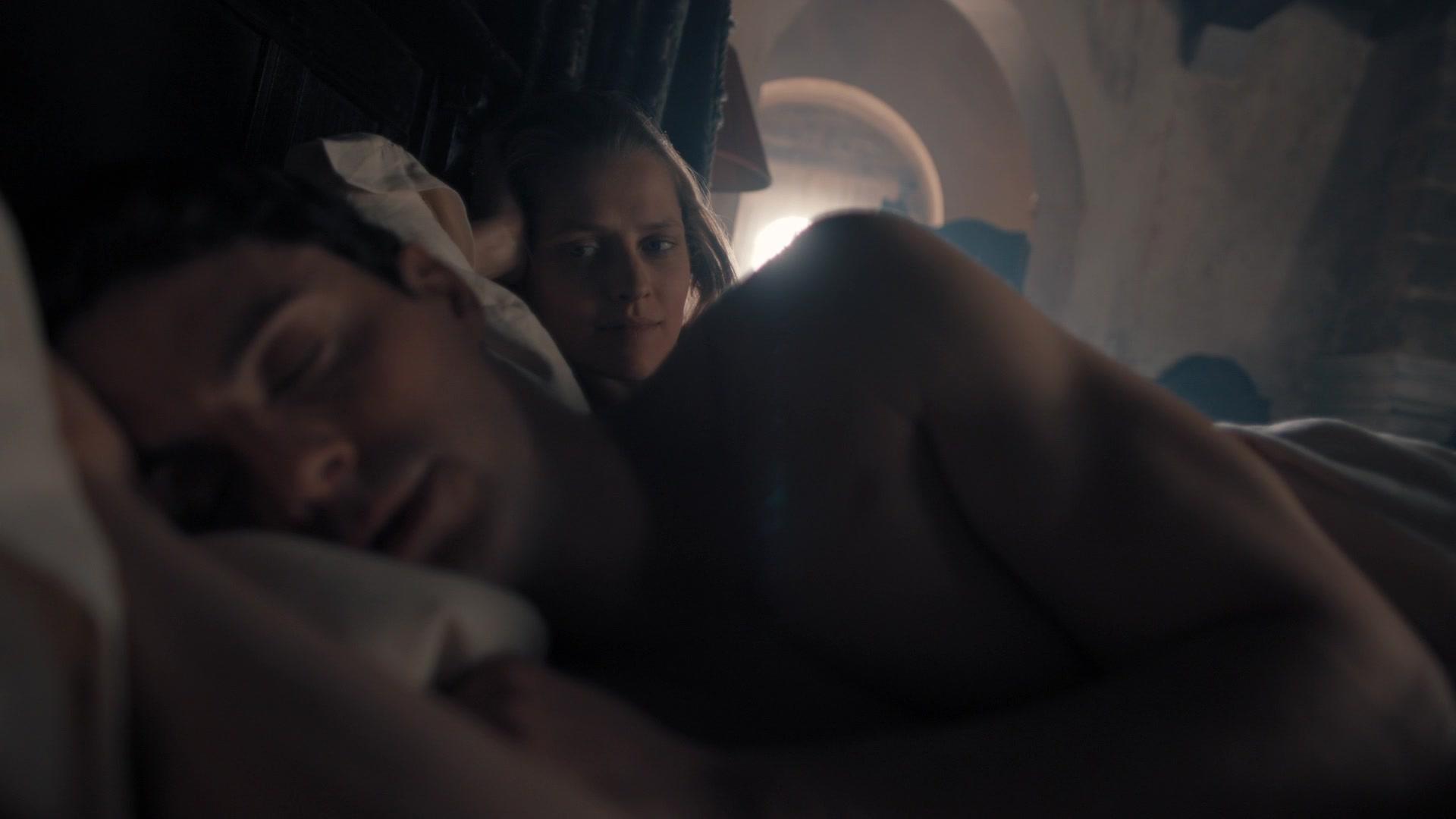 A_Discovery_of_Witches_S01E05_1080p_ATP_6135.jpg