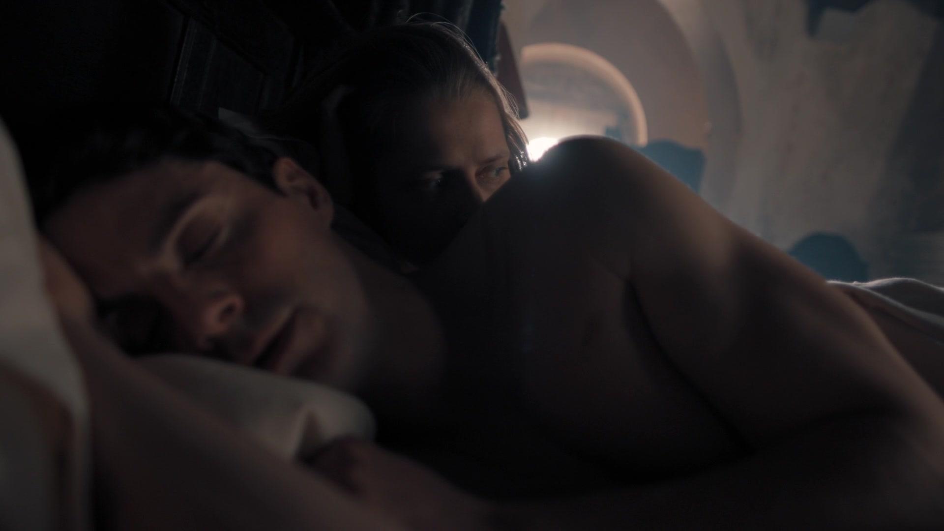 A_Discovery_of_Witches_S01E05_1080p_ATP_6165.jpg