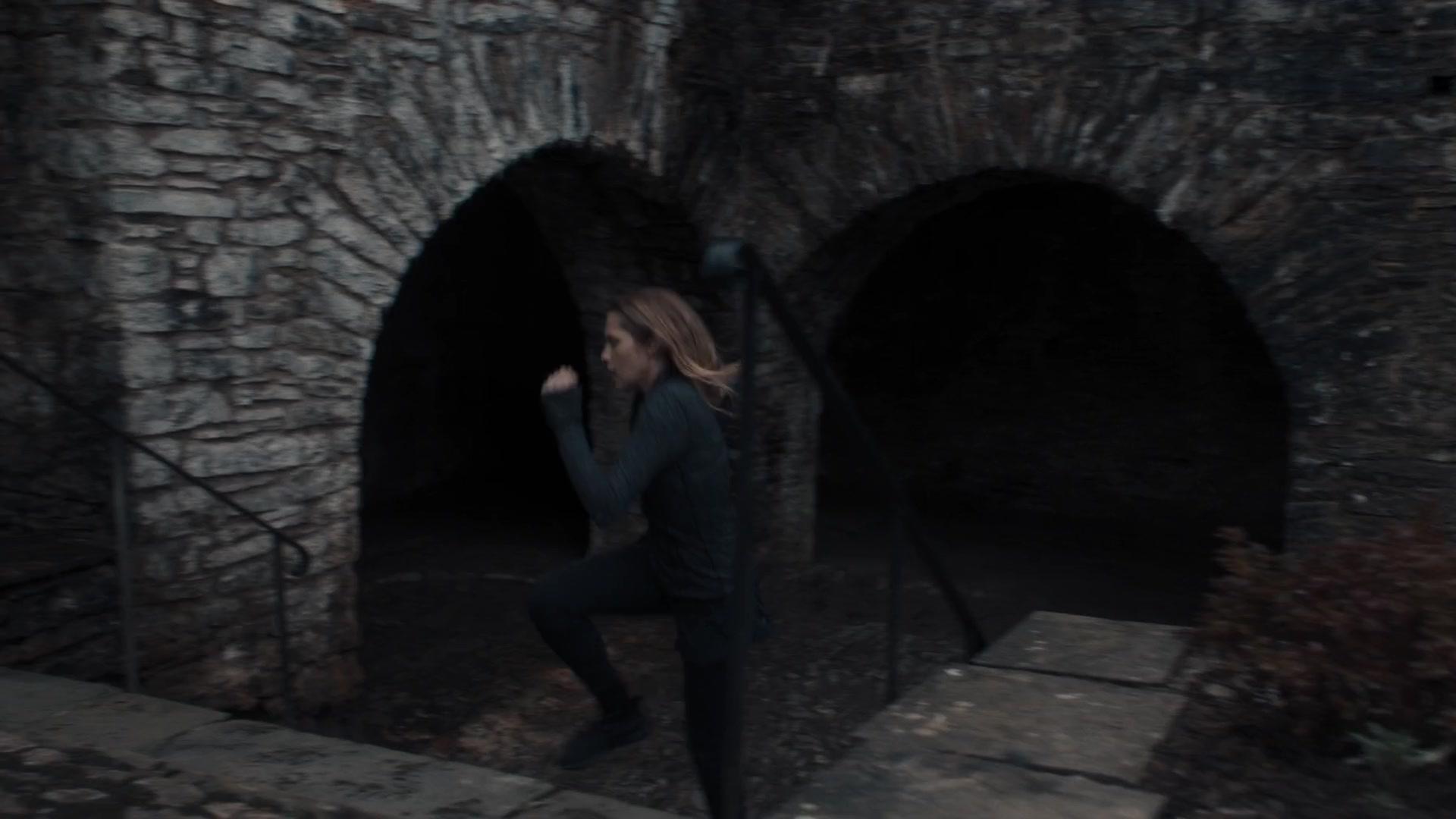 A_Discovery_of_Witches_S01E05_1080p_ATP_6201.jpg