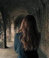 A_Discovery_of_Witches_S01E05_1080p_ATP_1763.jpg