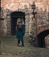 A_Discovery_of_Witches_S01E05_1080p_ATP_4347.jpg
