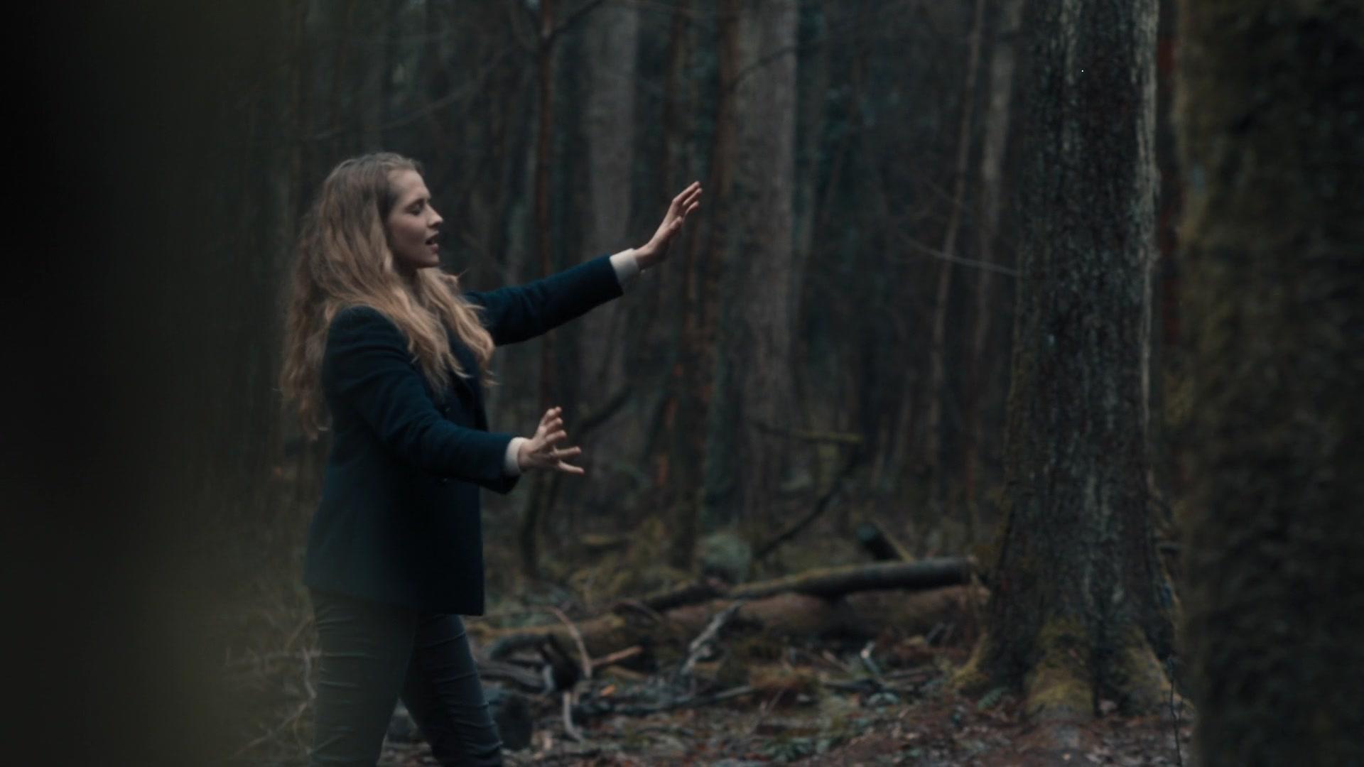 A_Discovery_of_Witches_S01E07_1080p_ATP_6145.jpg A_Discovery_of_Witches_S01E07_1080p_ATP_6145.jpg