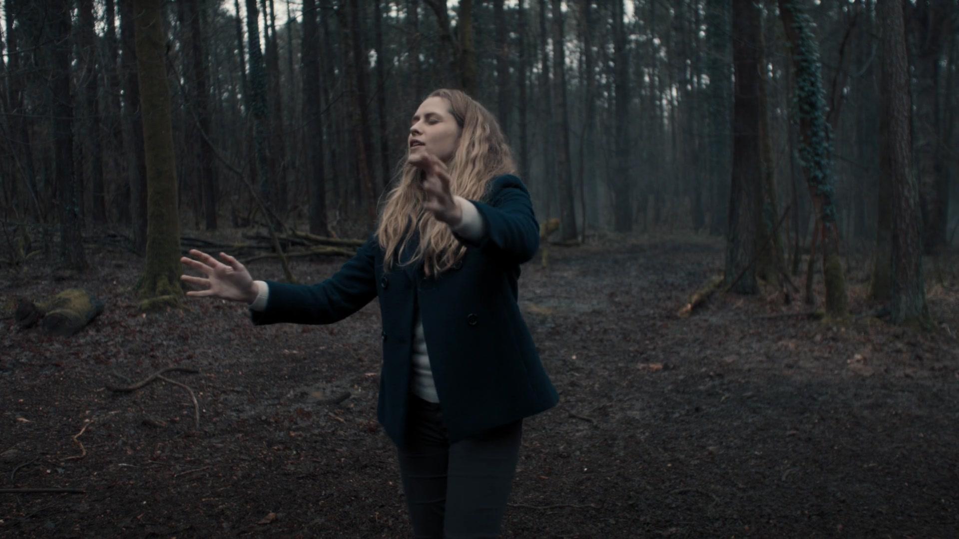 A_Discovery_of_Witches_S01E07_1080p_ATP_6171.jpg A_Discovery_of_Witches_S01E07_1080p_ATP_6171.jpg