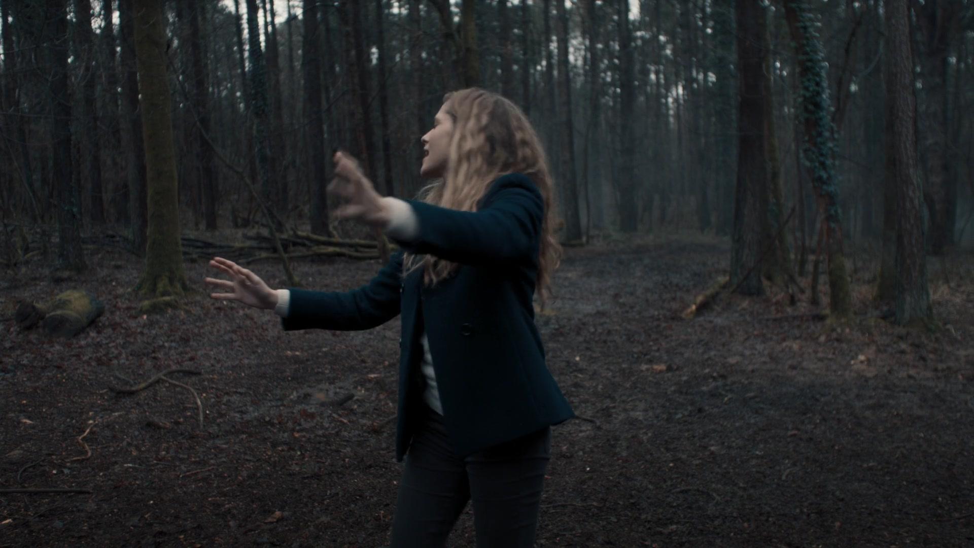 A_Discovery_of_Witches_S01E07_1080p_ATP_6172.jpg