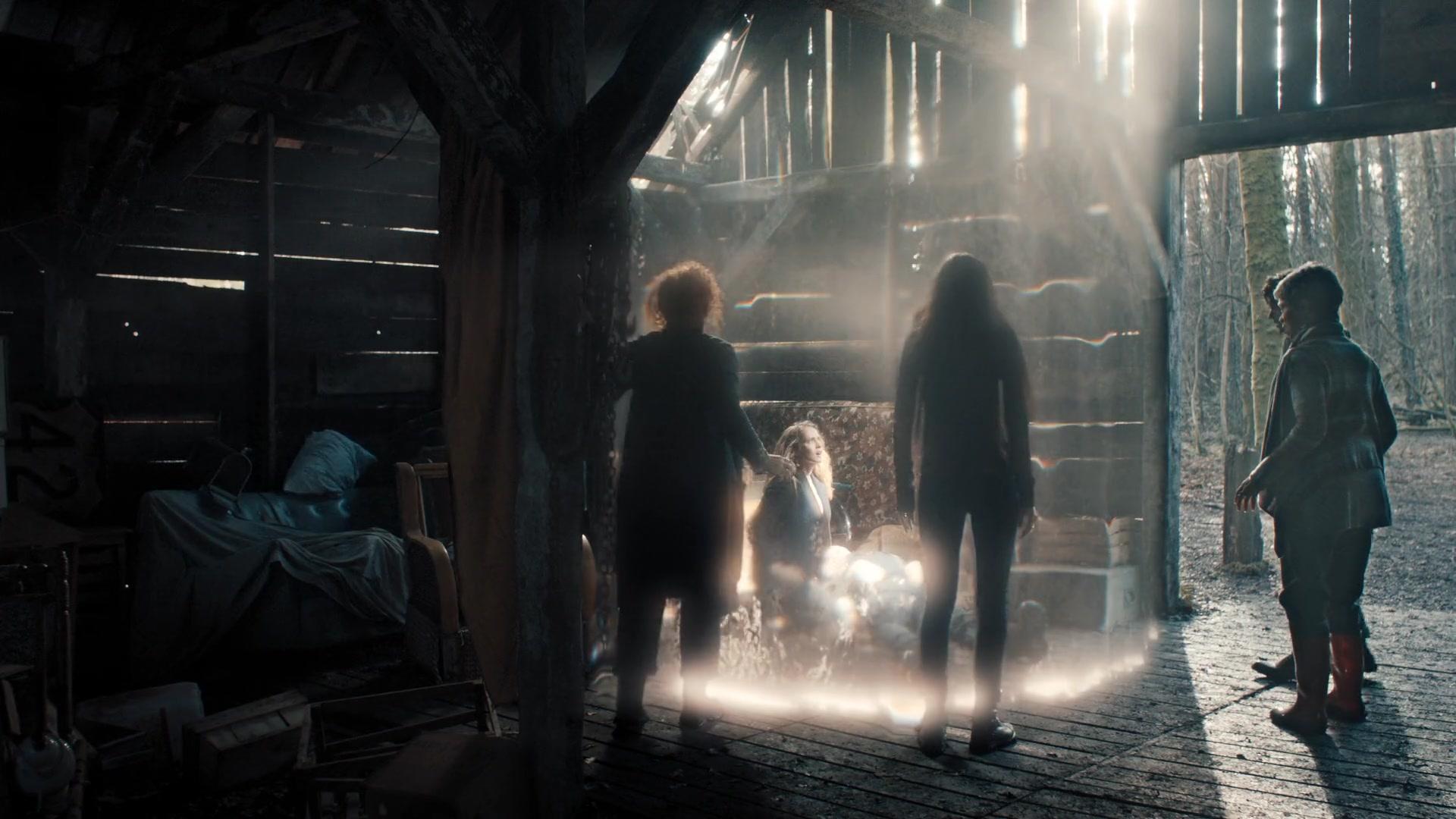 A_Discovery_of_Witches_S01E08_1080p_ATP_0698.jpg A_Discovery_of_Witches_S01E08_1080p_ATP_0698.jpg