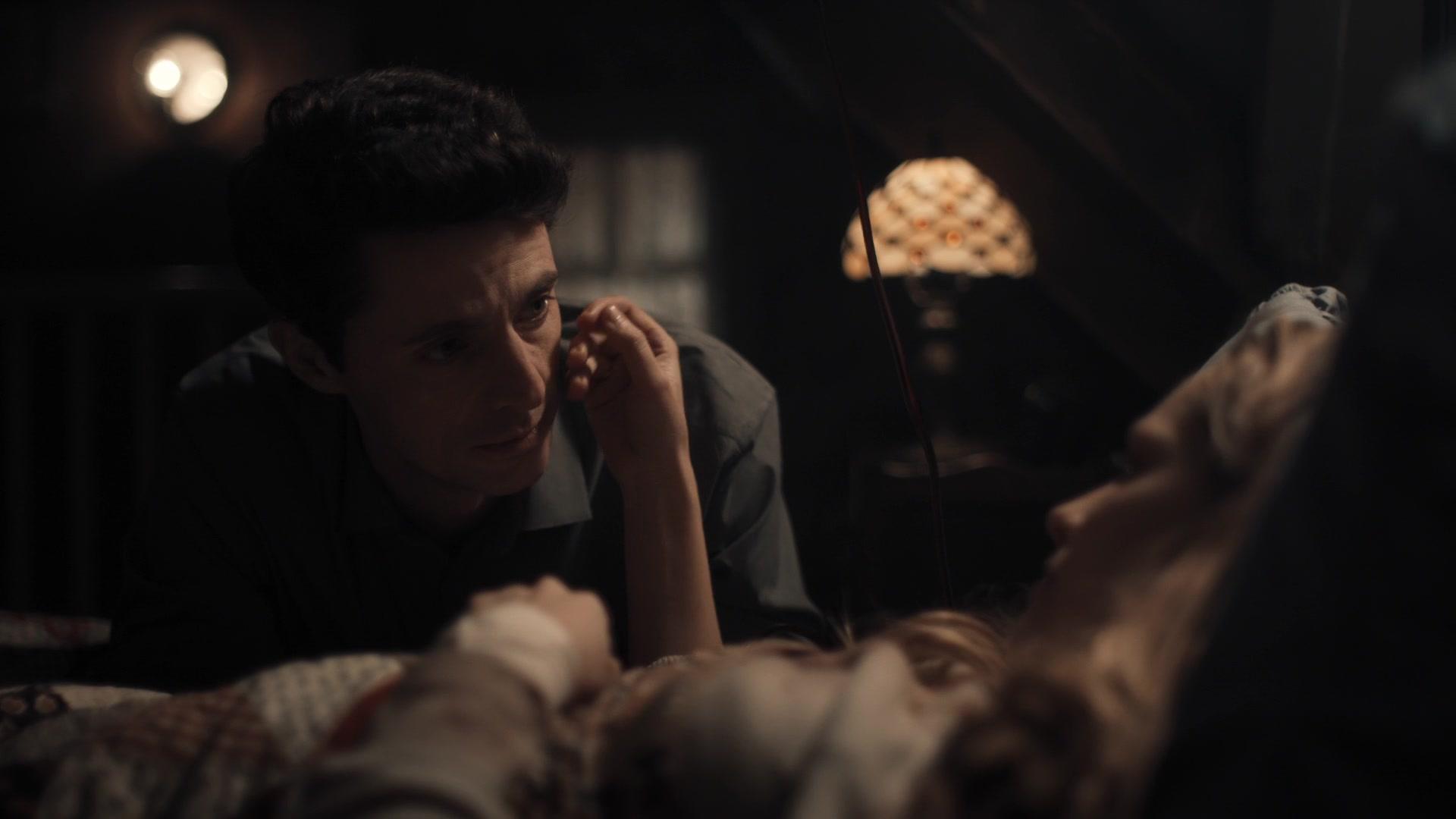 A_Discovery_of_Witches_S01E08_1080p_ATP_1518.jpg A_Discovery_of_Witches_S01E08_1080p_ATP_1518.jpg