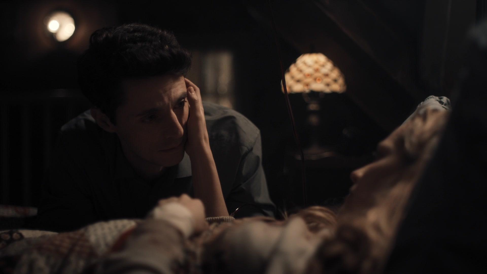 A_Discovery_of_Witches_S01E08_1080p_ATP_1521.jpg A_Discovery_of_Witches_S01E08_1080p_ATP_1521.jpg