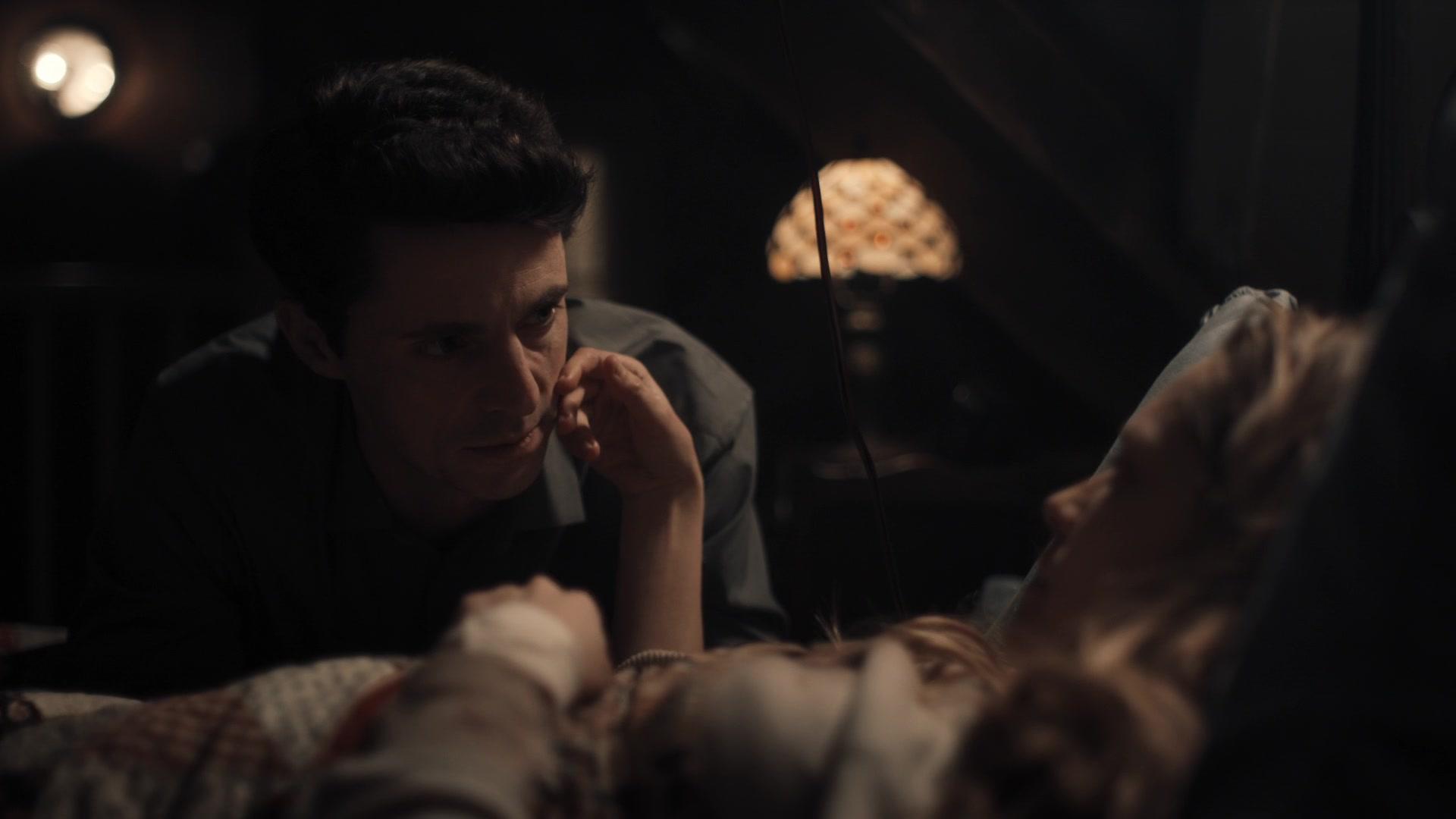 A_Discovery_of_Witches_S01E08_1080p_ATP_1590.jpg A_Discovery_of_Witches_S01E08_1080p_ATP_1590.jpg