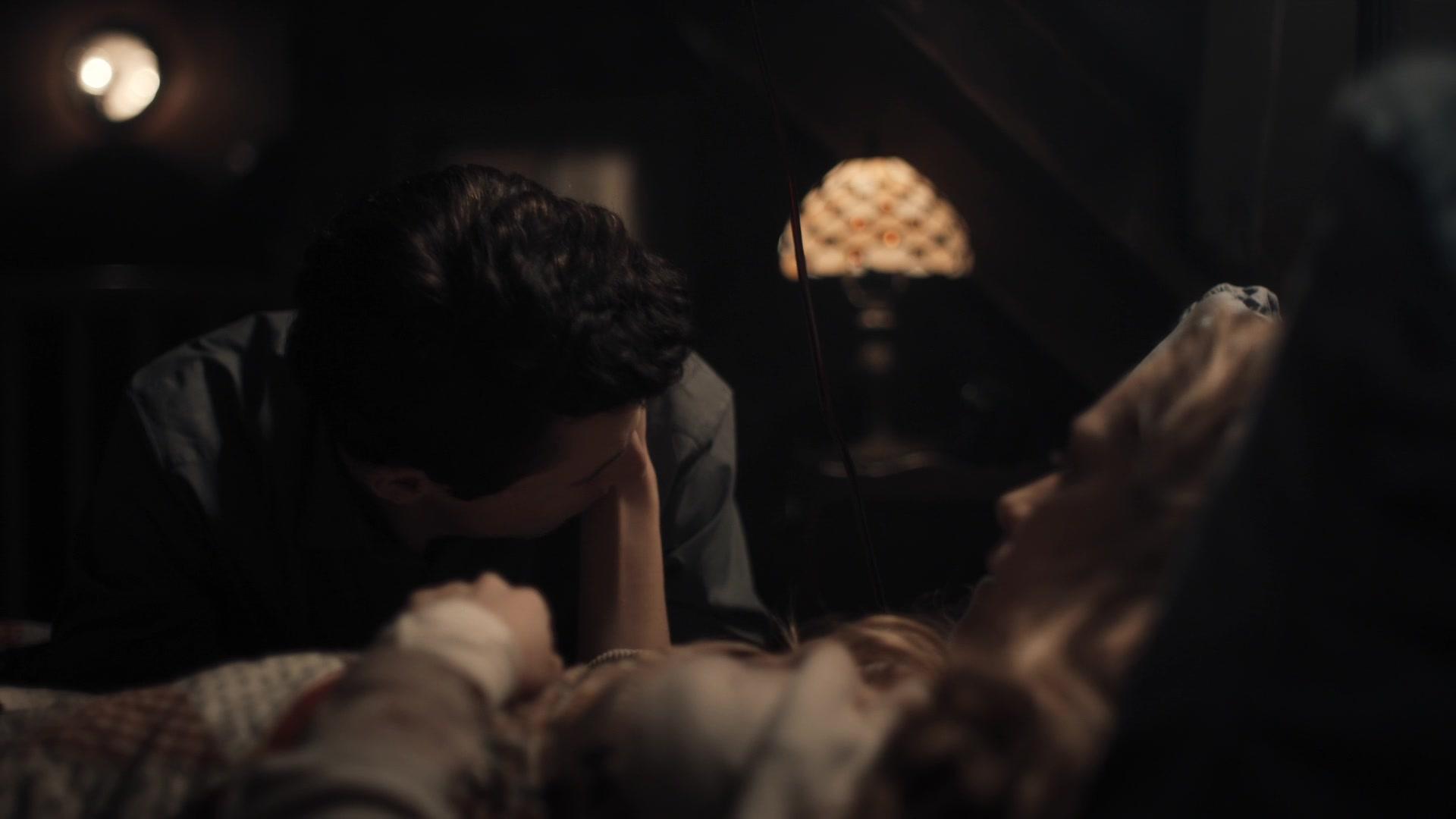 A_Discovery_of_Witches_S01E08_1080p_ATP_1611.jpg