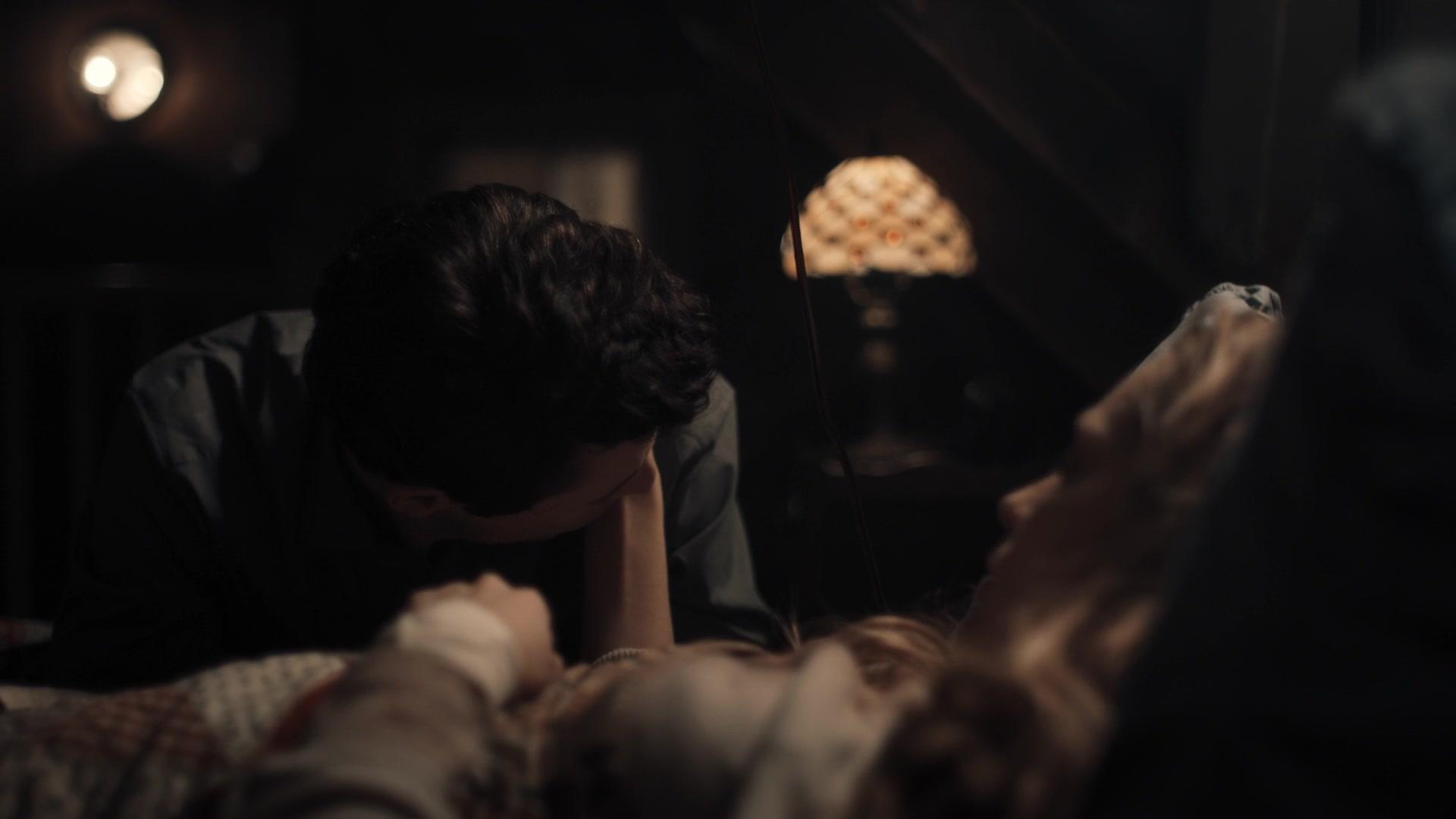 A_Discovery_of_Witches_S01E08_1080p_ATP_1612.jpg A_Discovery_of_Witches_S01E08_1080p_ATP_1612.jpg