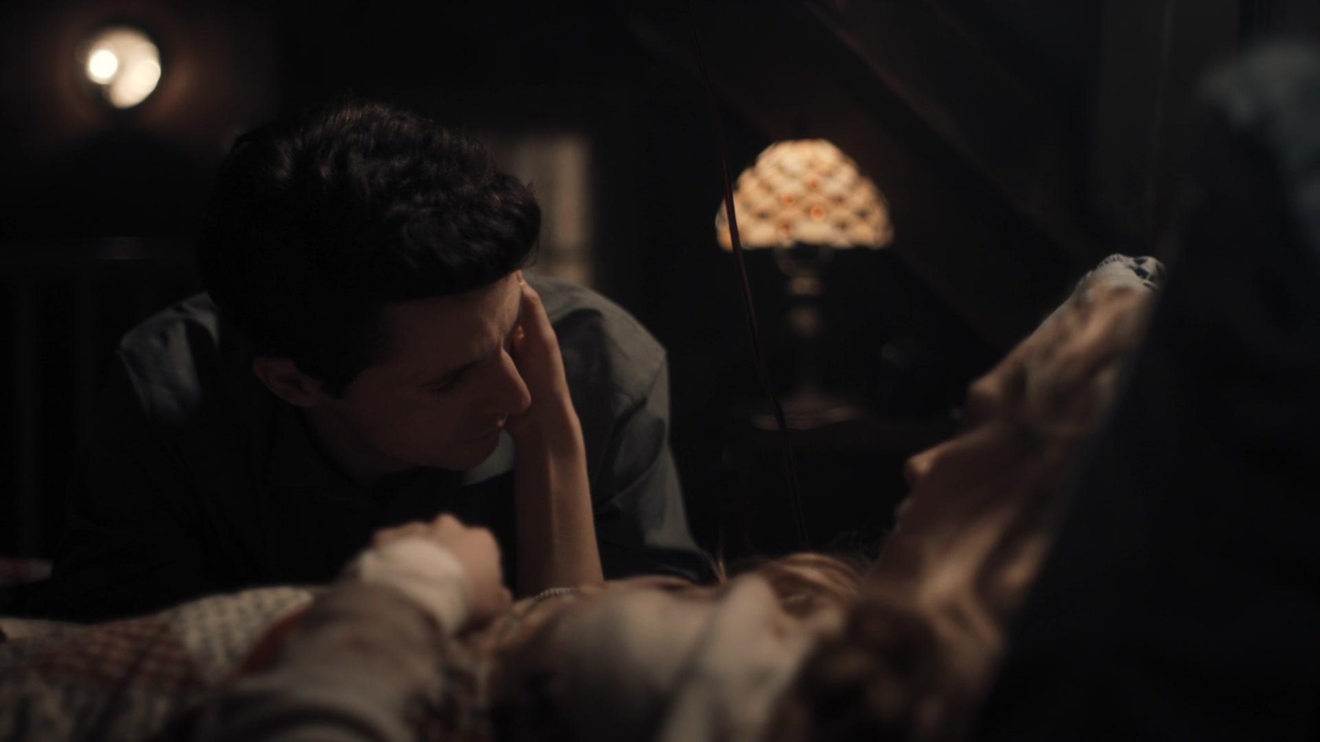 A_Discovery_of_Witches_S01E08_1080p_ATP_1617.jpg