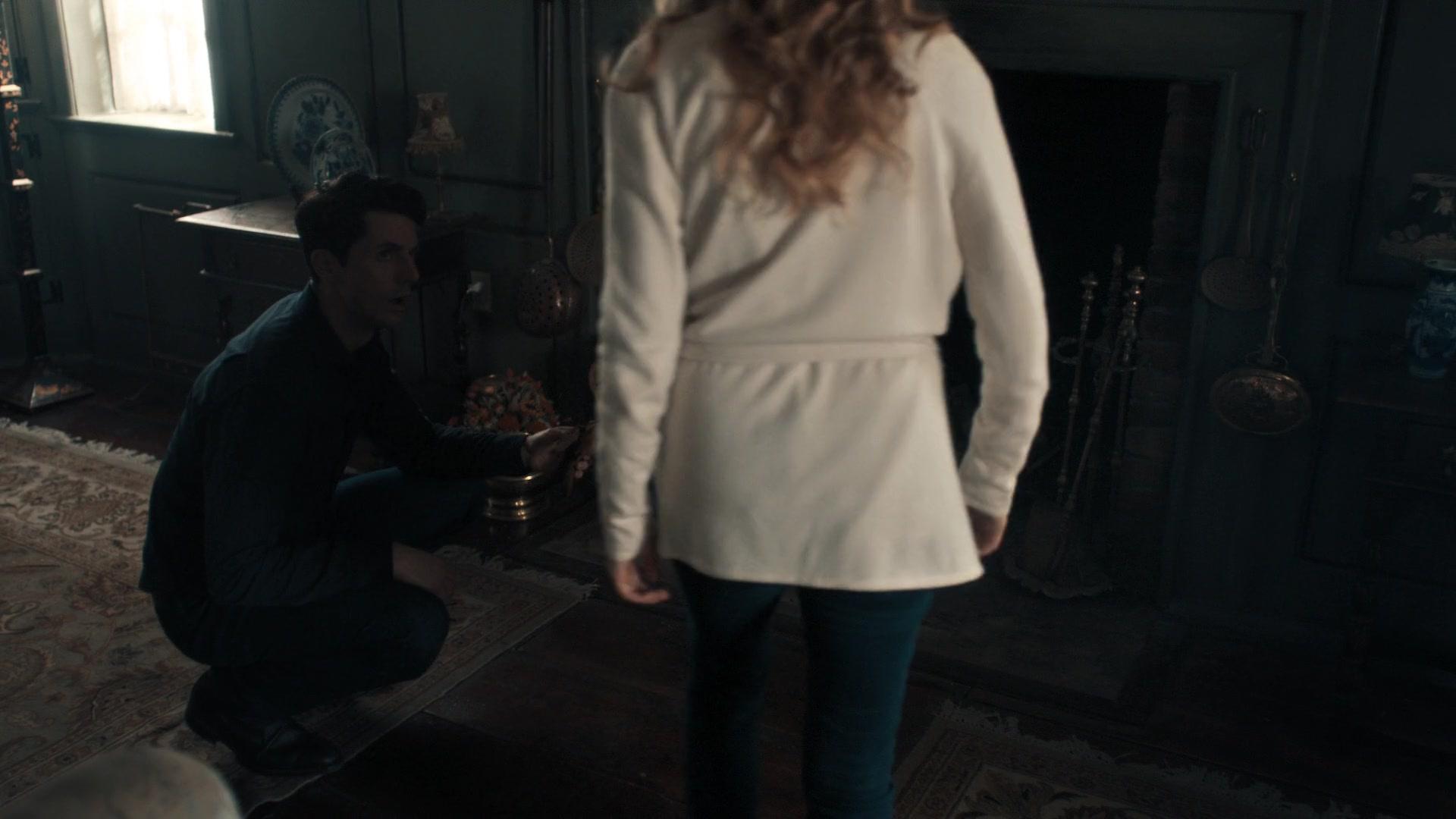 A_Discovery_of_Witches_S01E08_1080p_ATP_1929.jpg A_Discovery_of_Witches_S01E08_1080p_ATP_1929.jpg