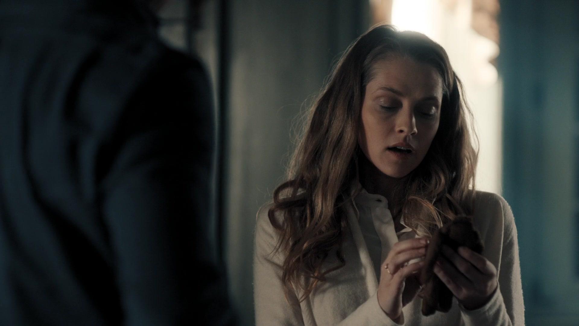 A_Discovery_of_Witches_S01E08_1080p_ATP_1965.jpg A_Discovery_of_Witches_S01E08_1080p_ATP_1965.jpg