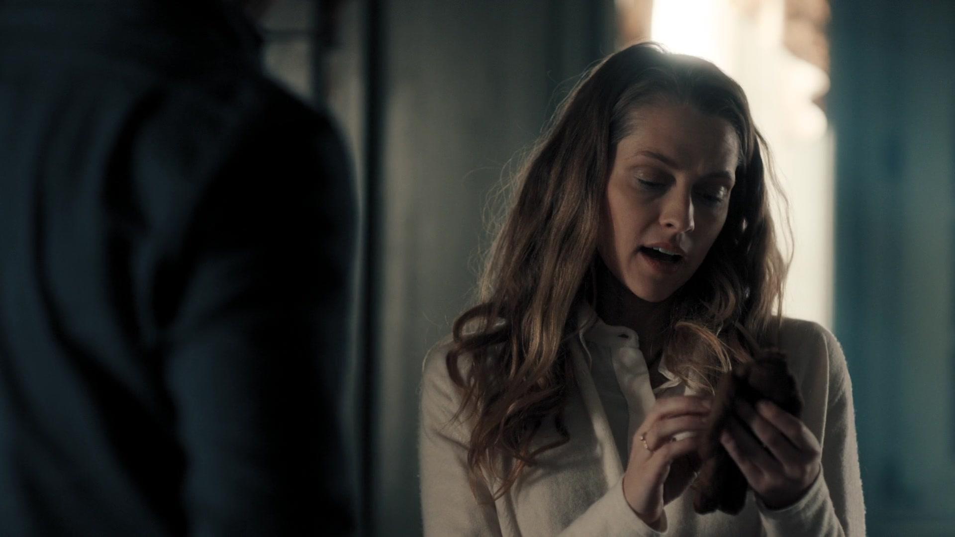 A_Discovery_of_Witches_S01E08_1080p_ATP_1966.jpg A_Discovery_of_Witches_S01E08_1080p_ATP_1966.jpg