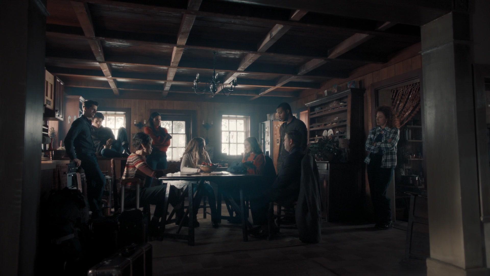 A_Discovery_of_Witches_S01E08_1080p_ATP_2788.jpg A_Discovery_of_Witches_S01E08_1080p_ATP_2788.jpg