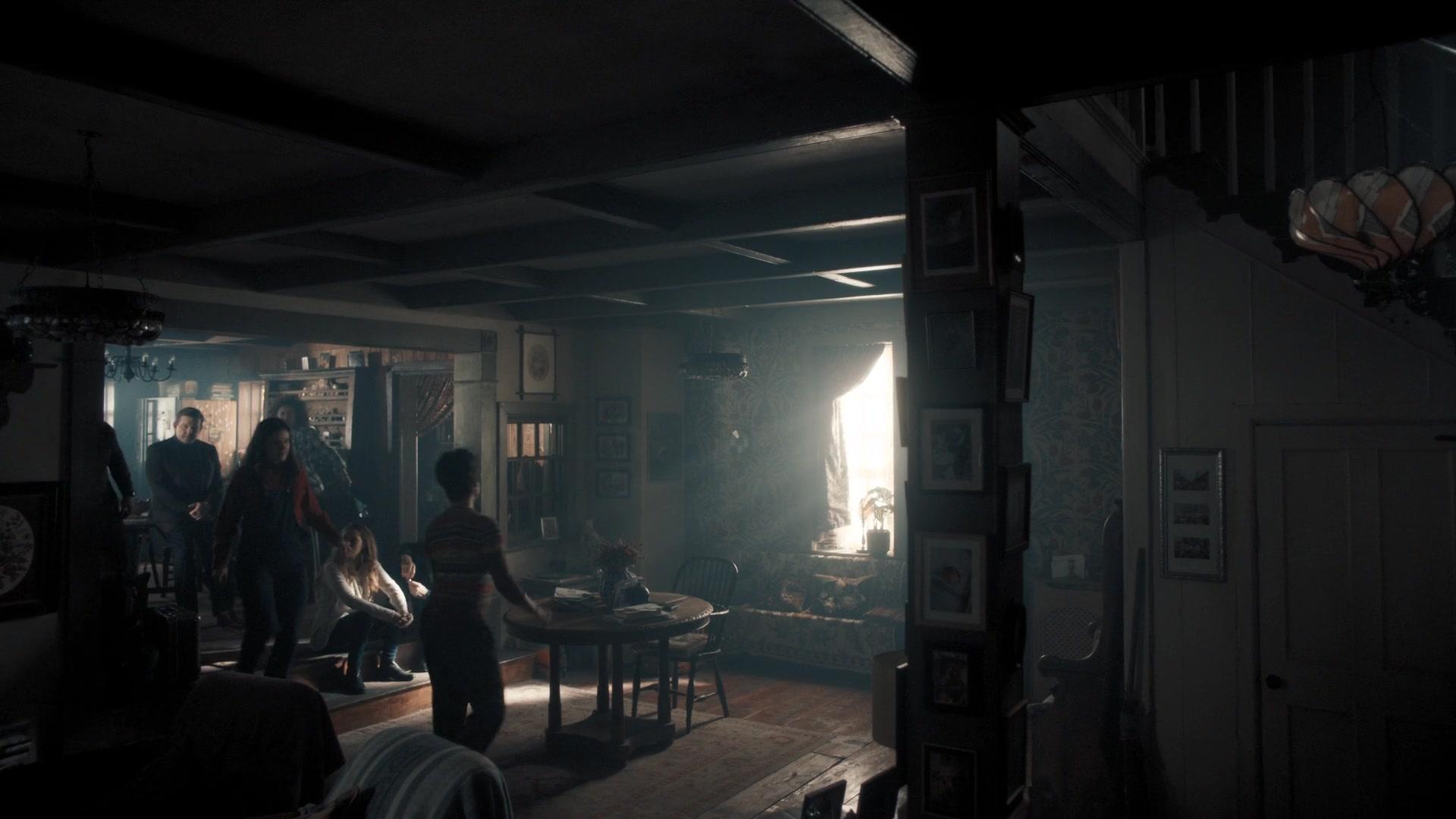 A_Discovery_of_Witches_S01E08_1080p_ATP_2979.jpg A_Discovery_of_Witches_S01E08_1080p_ATP_2979.jpg