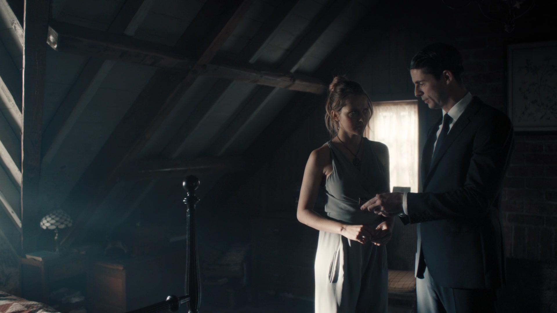 A_Discovery_of_Witches_S01E08_1080p_ATP_3434.jpg A_Discovery_of_Witches_S01E08_1080p_ATP_3434.jpg