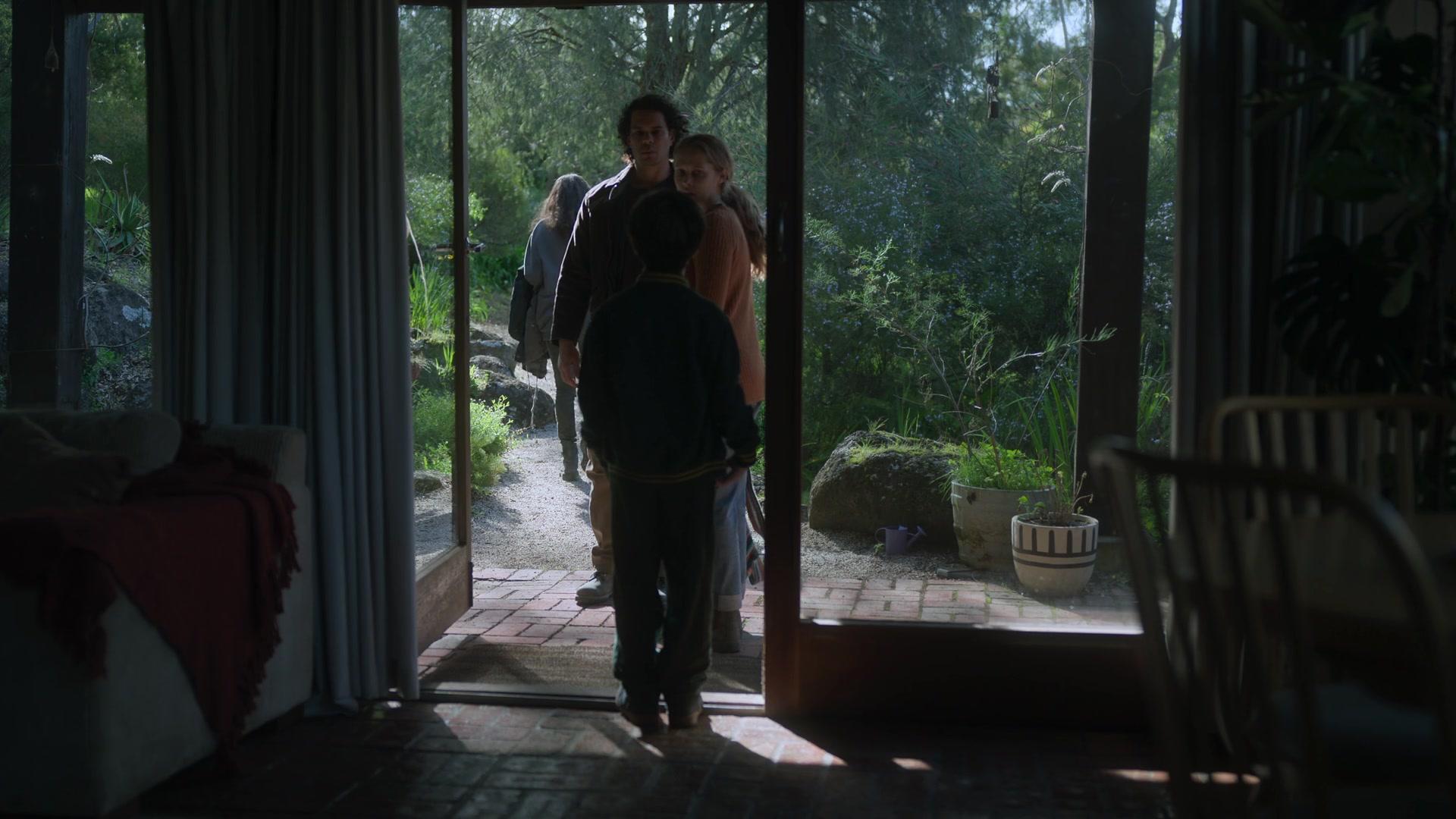 The_Clearing_S01E03_1080p_ATP_6020.jpg The_Clearing_S01E03_1080p_ATP_6020.jpg