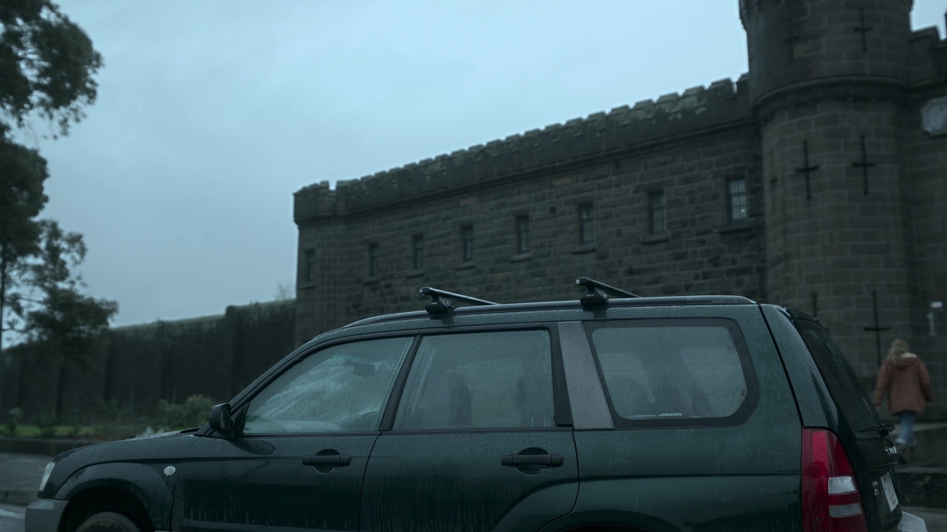 adoringteresap_theclearing_1x04_caps_0013.jpg