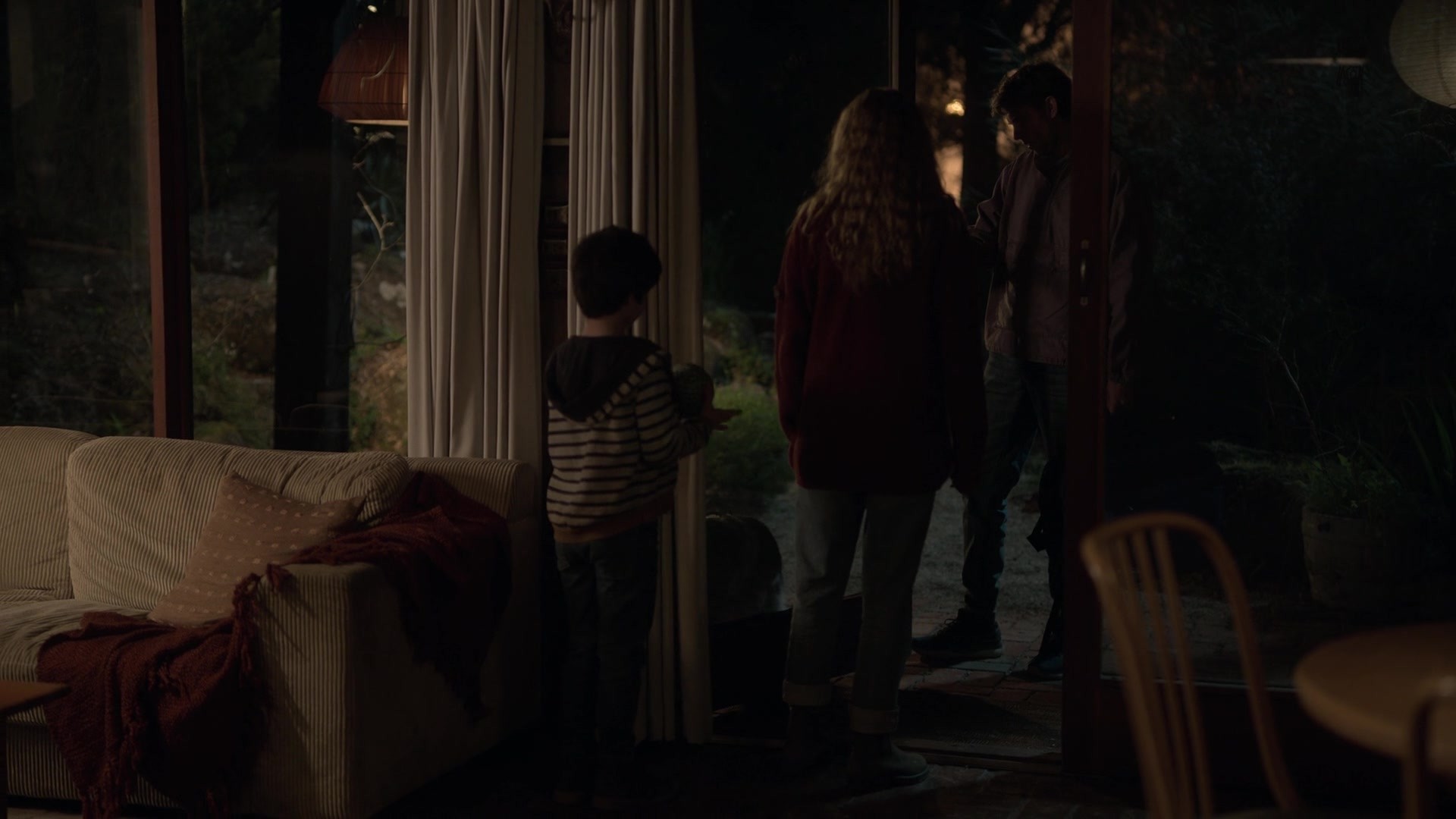 adoringteresap_theclearing_1x04_caps_0168.jpg