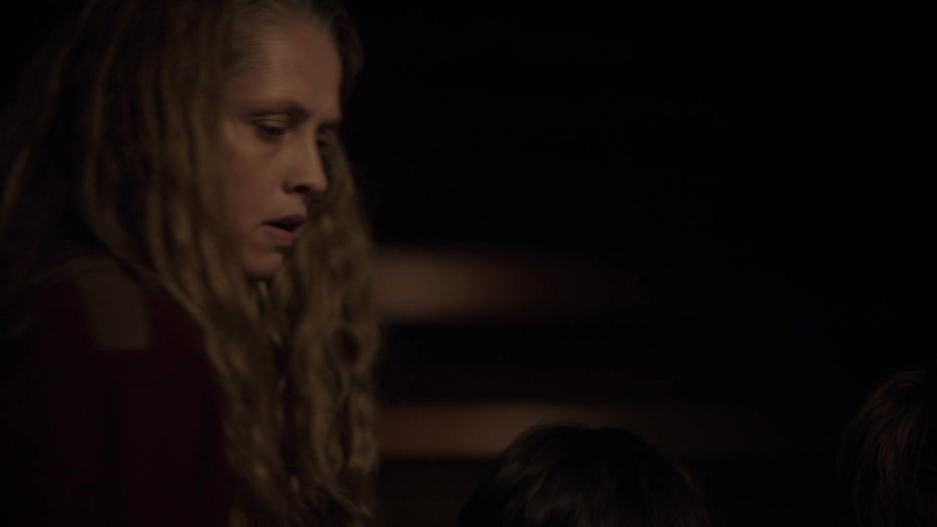 adoringteresap_theclearing_1x04_caps_0232.jpg