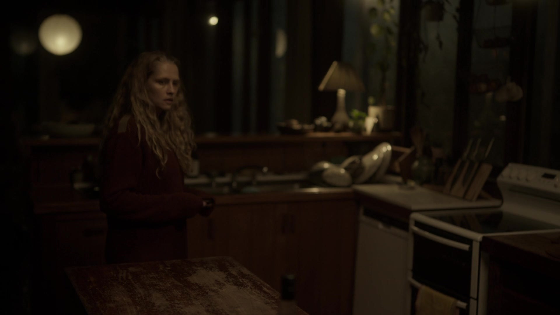 adoringteresap_theclearing_1x04_caps_0235.jpg
