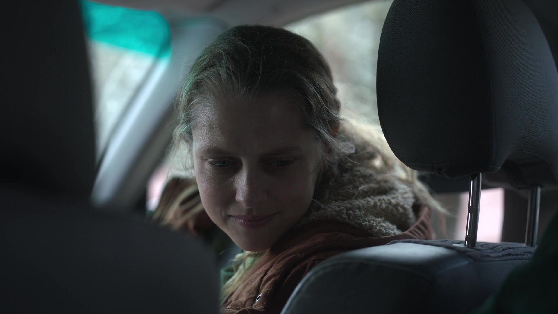 adoringteresap_theclearing_1x04_caps_0320.jpg