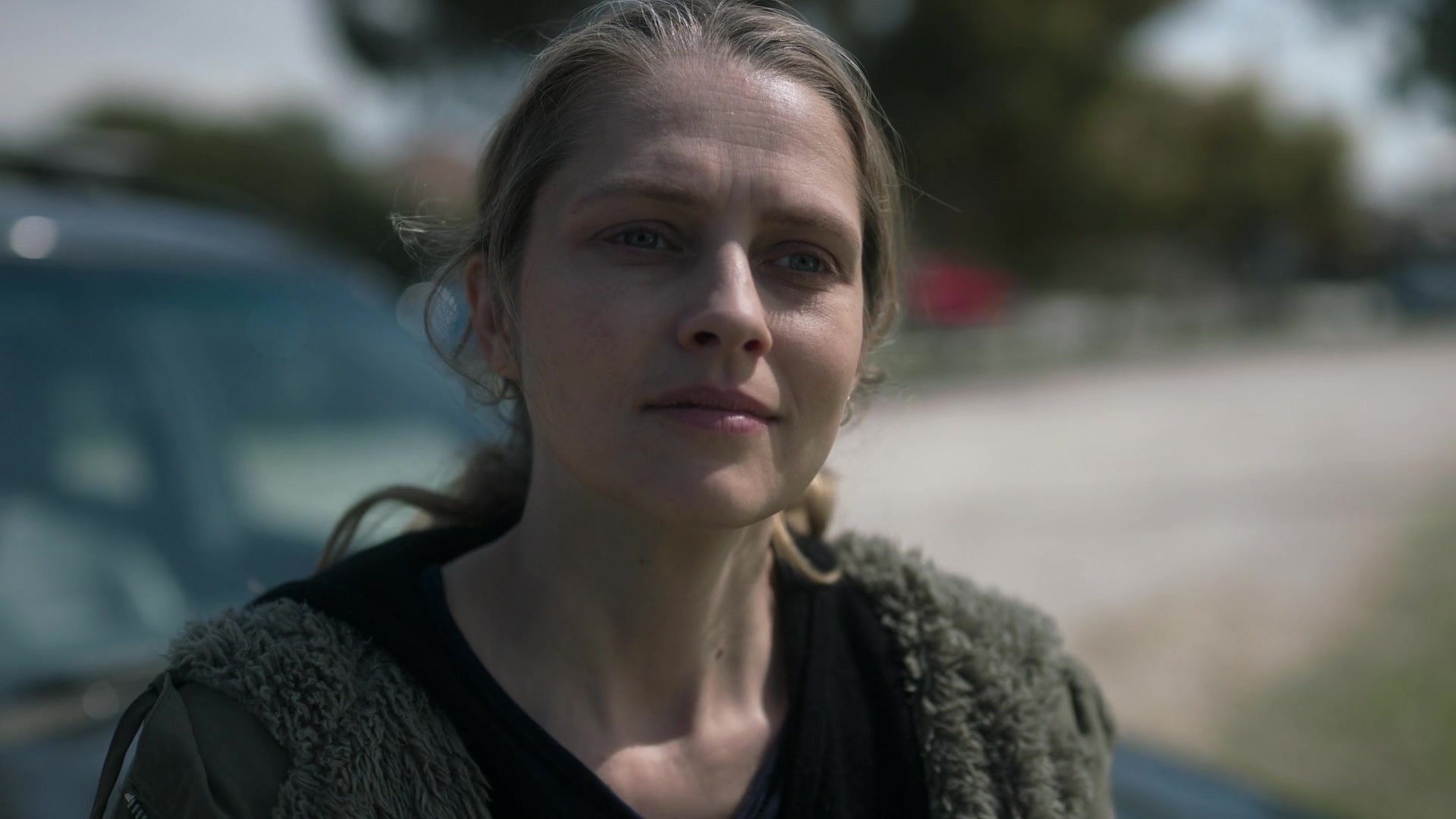adoringteresap_theclearing_1x04_caps_0378.jpg