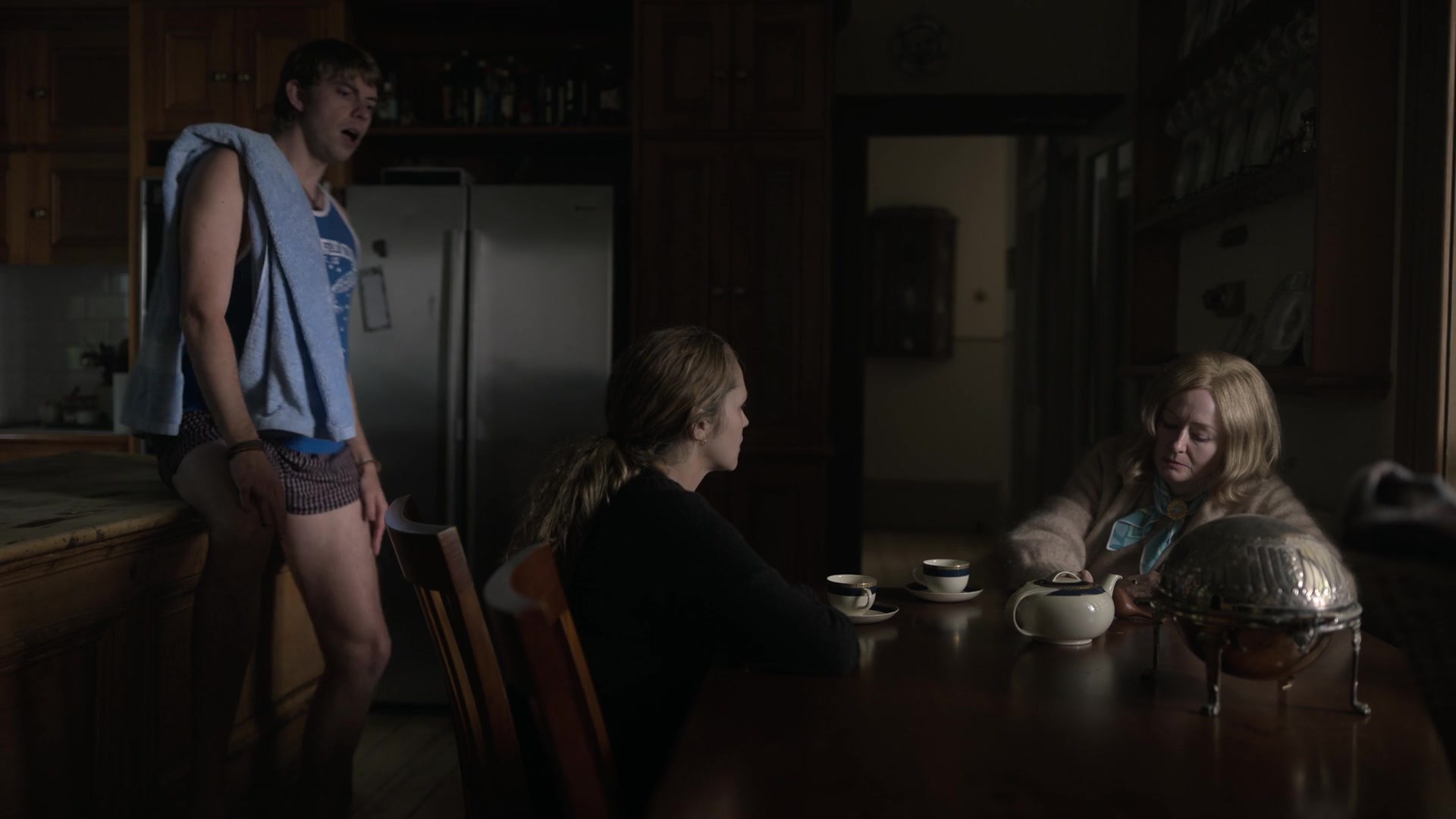 adoringteresap_theclearing_1x04_caps_0454.jpg